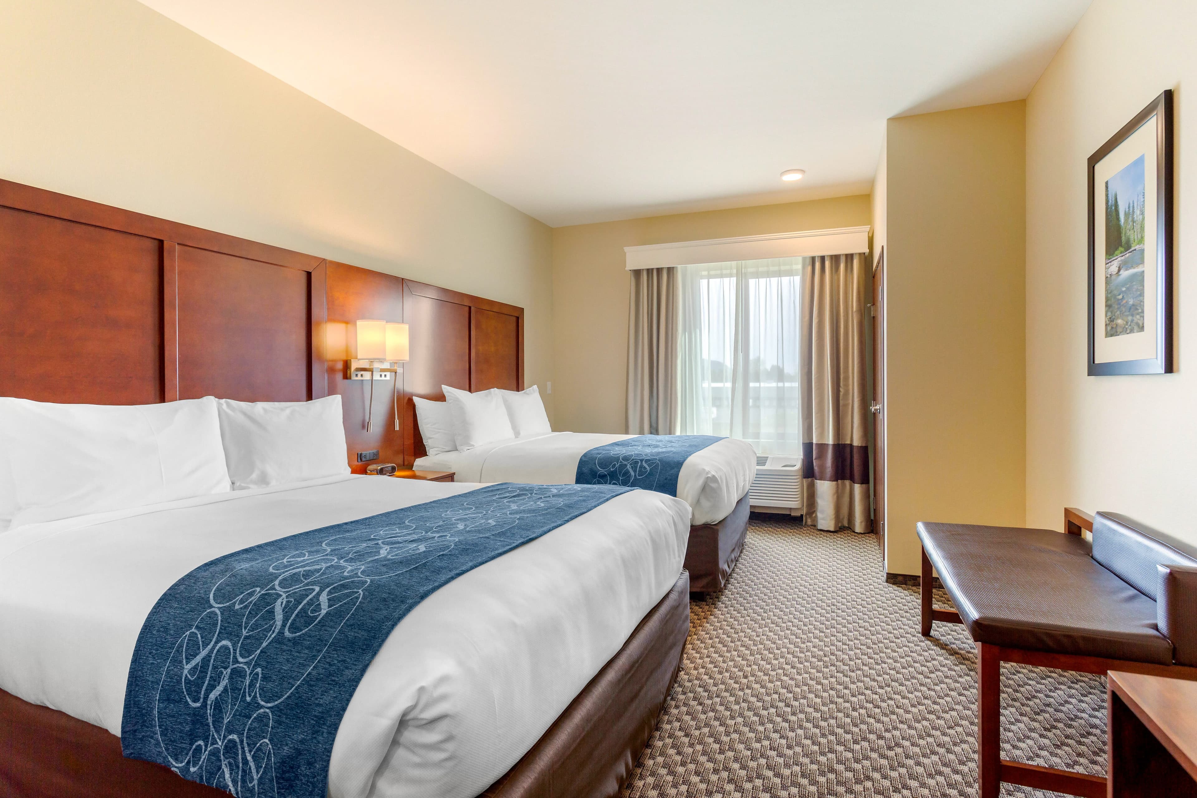 Comfort Suites Burlington near I-5 — 30