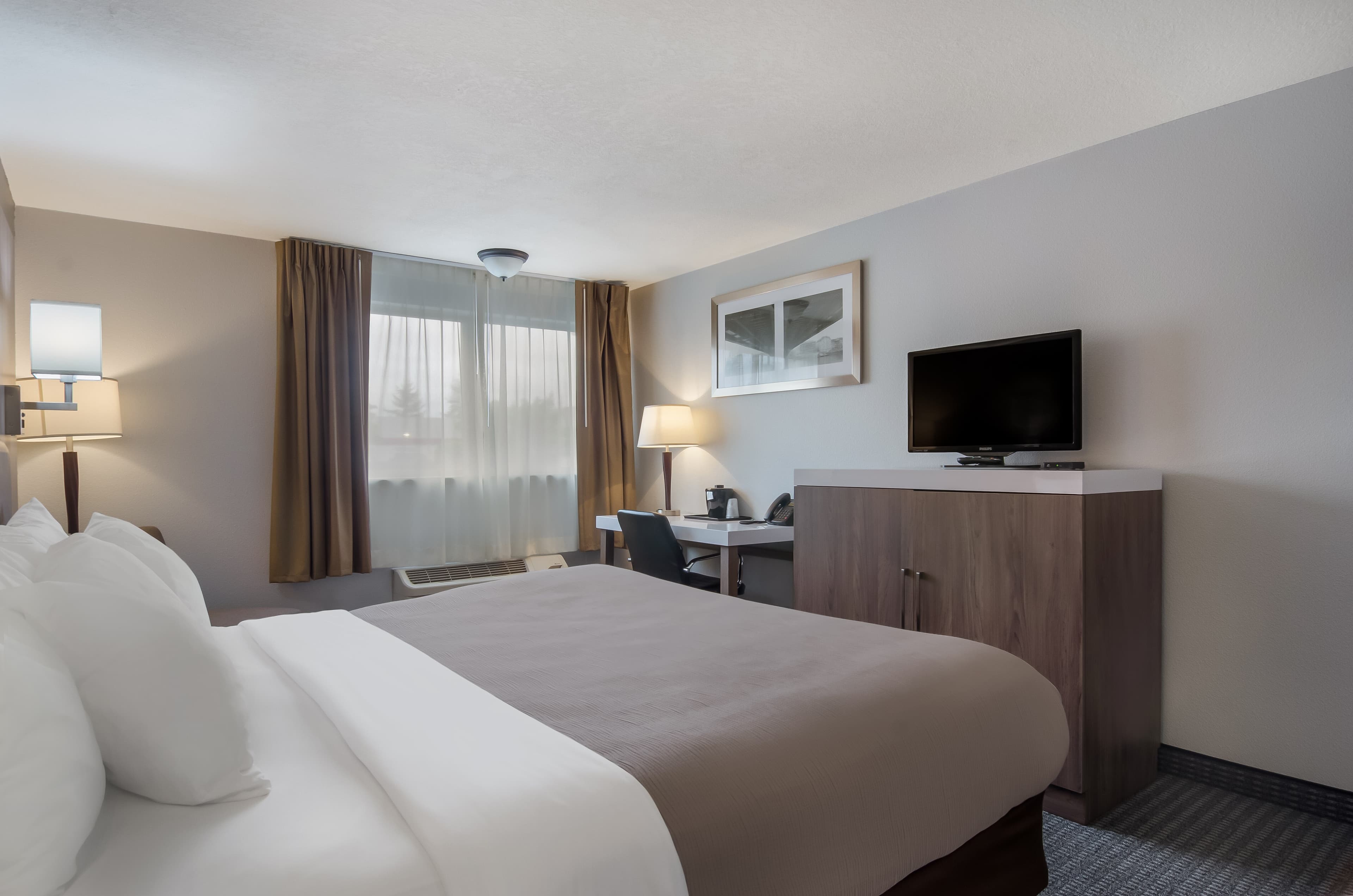 Quality Inn & Suites Silverdale Bangor-Keyport - Image 3