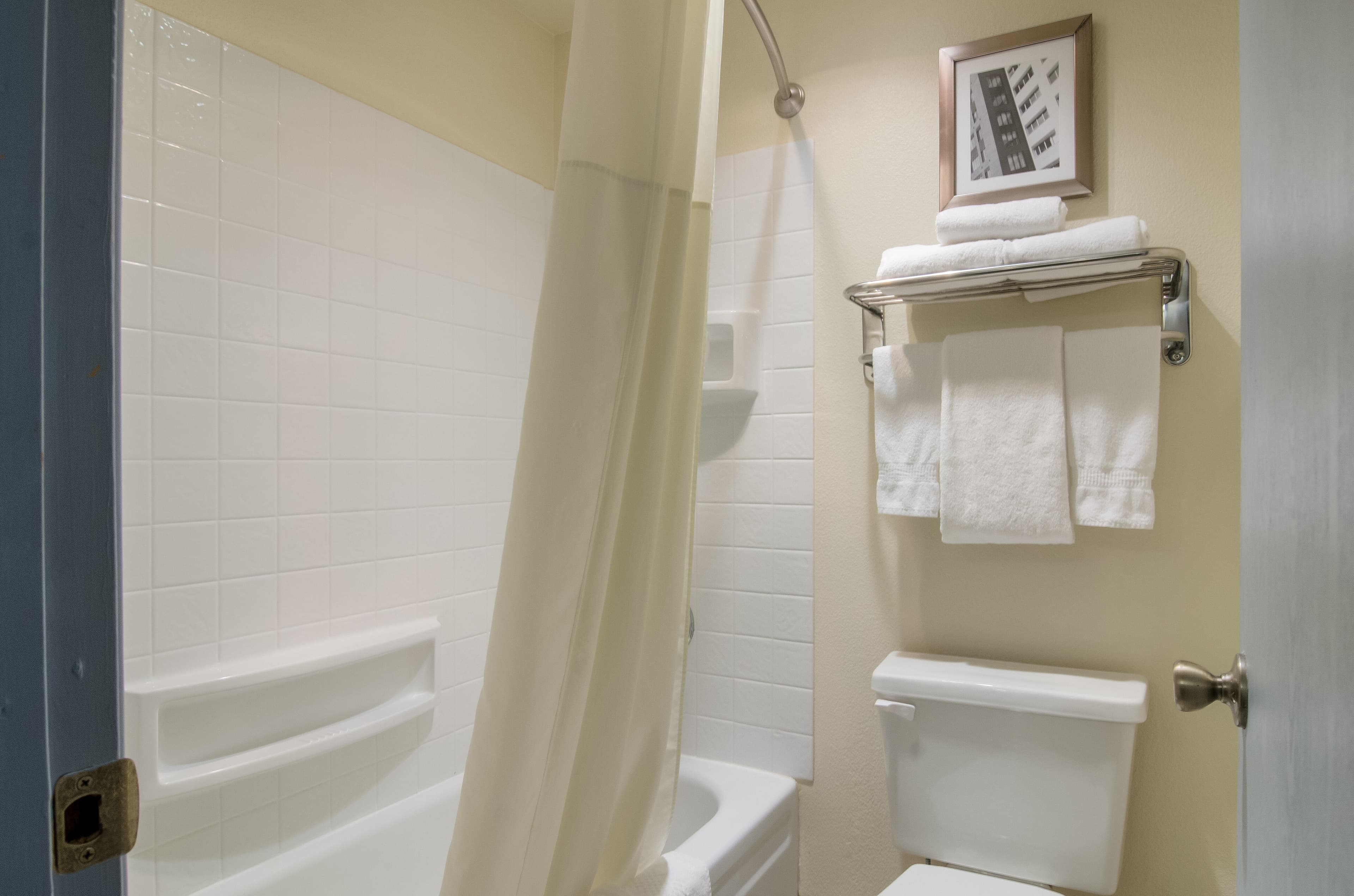 Quality Inn & Suites Silverdale Bangor-Keyport — 16