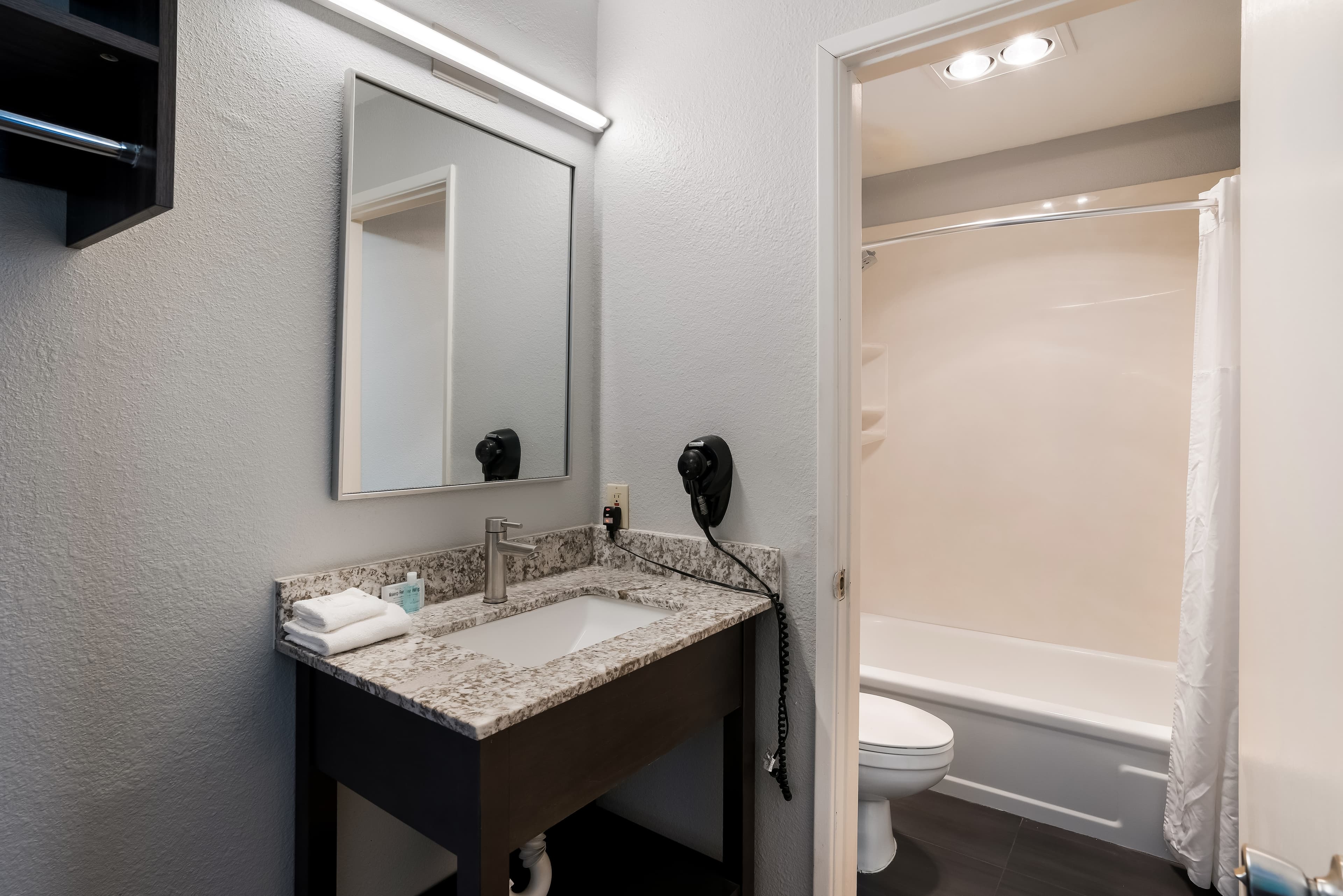 Richland Riverfront Hotel and Conference Center, an Ascend Collection Hotel — 12