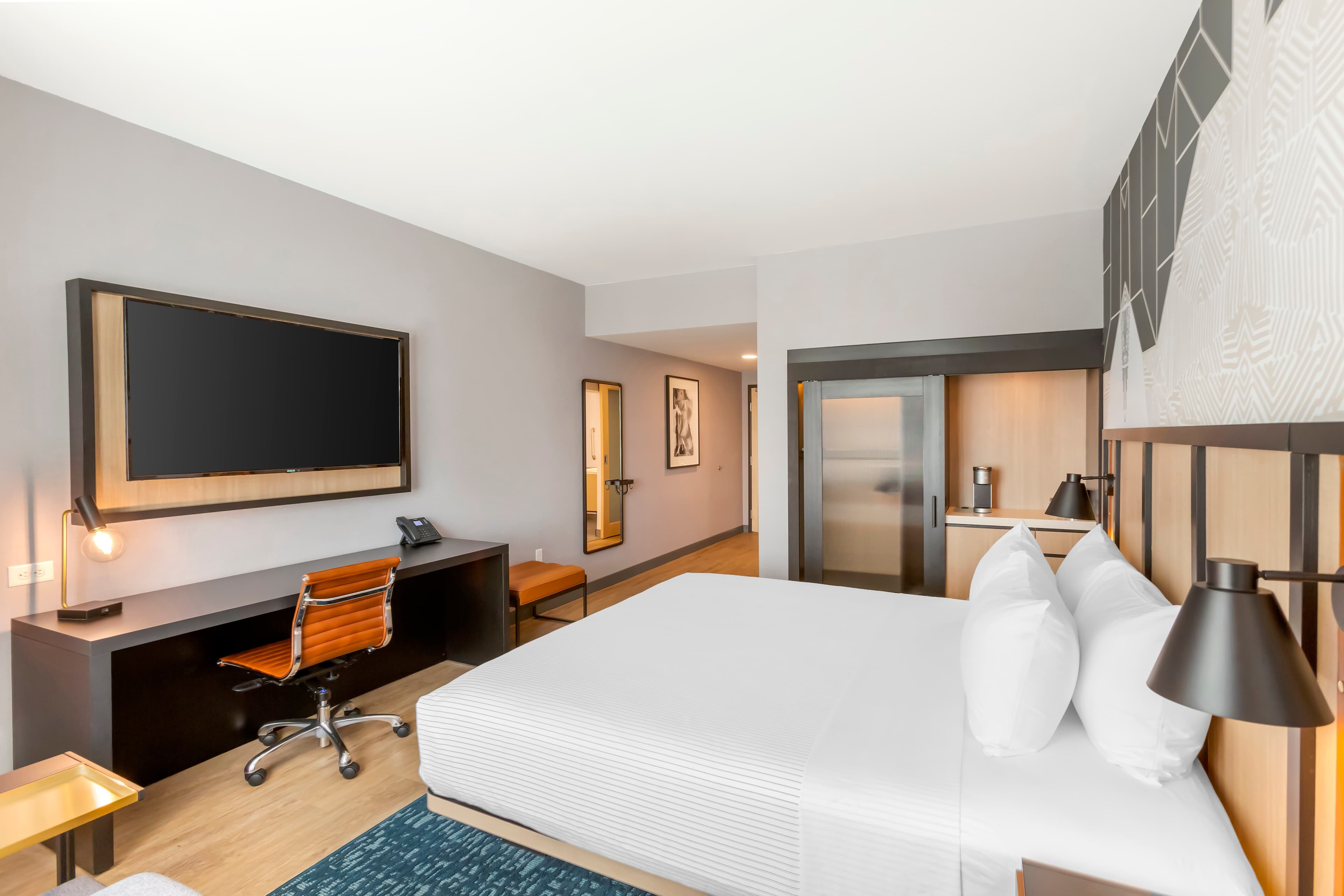 Cambria Hotel Spokane Airport - Image 4