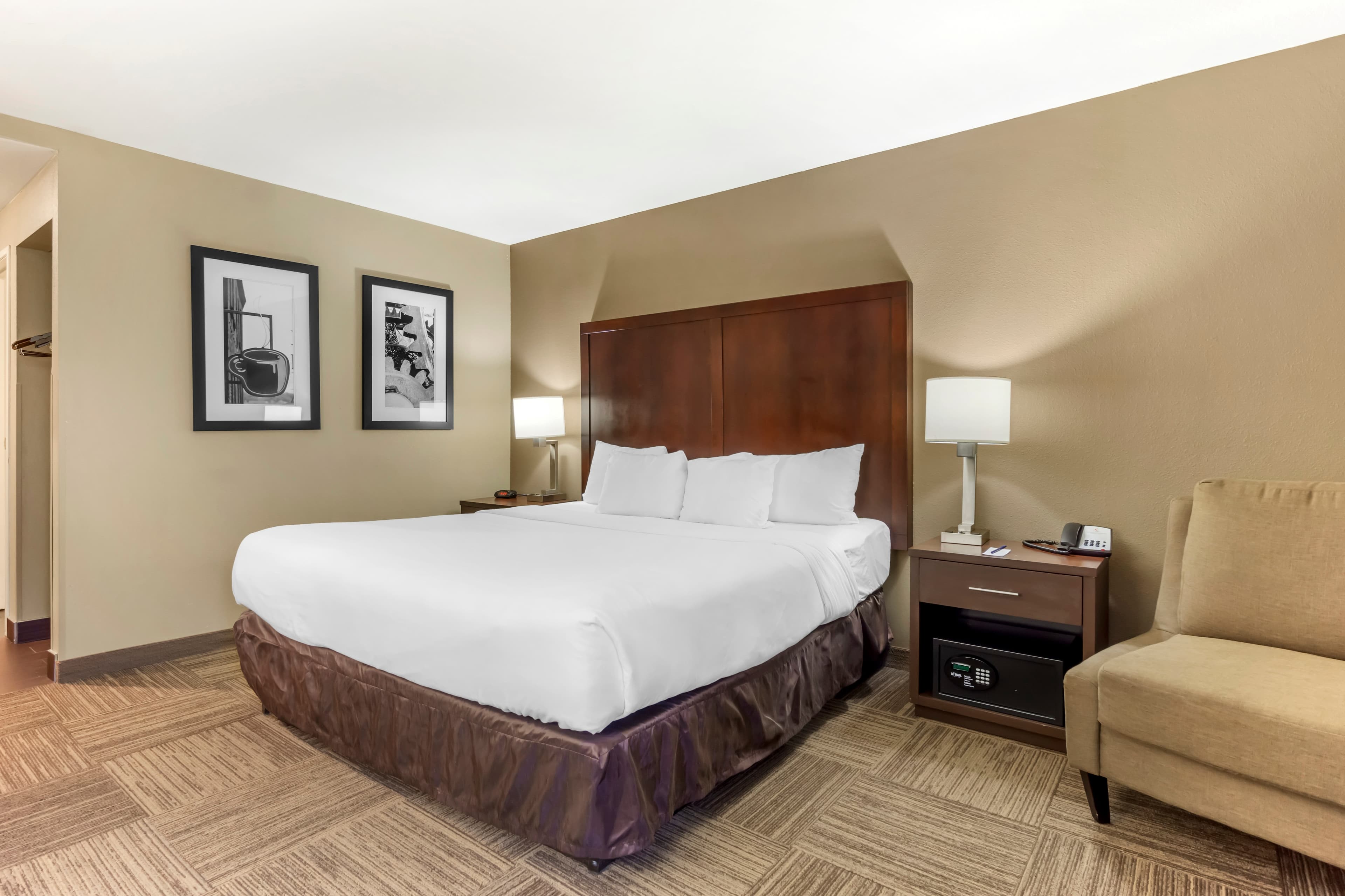 Comfort Inn & Suites Sea-Tac Airport — 9
