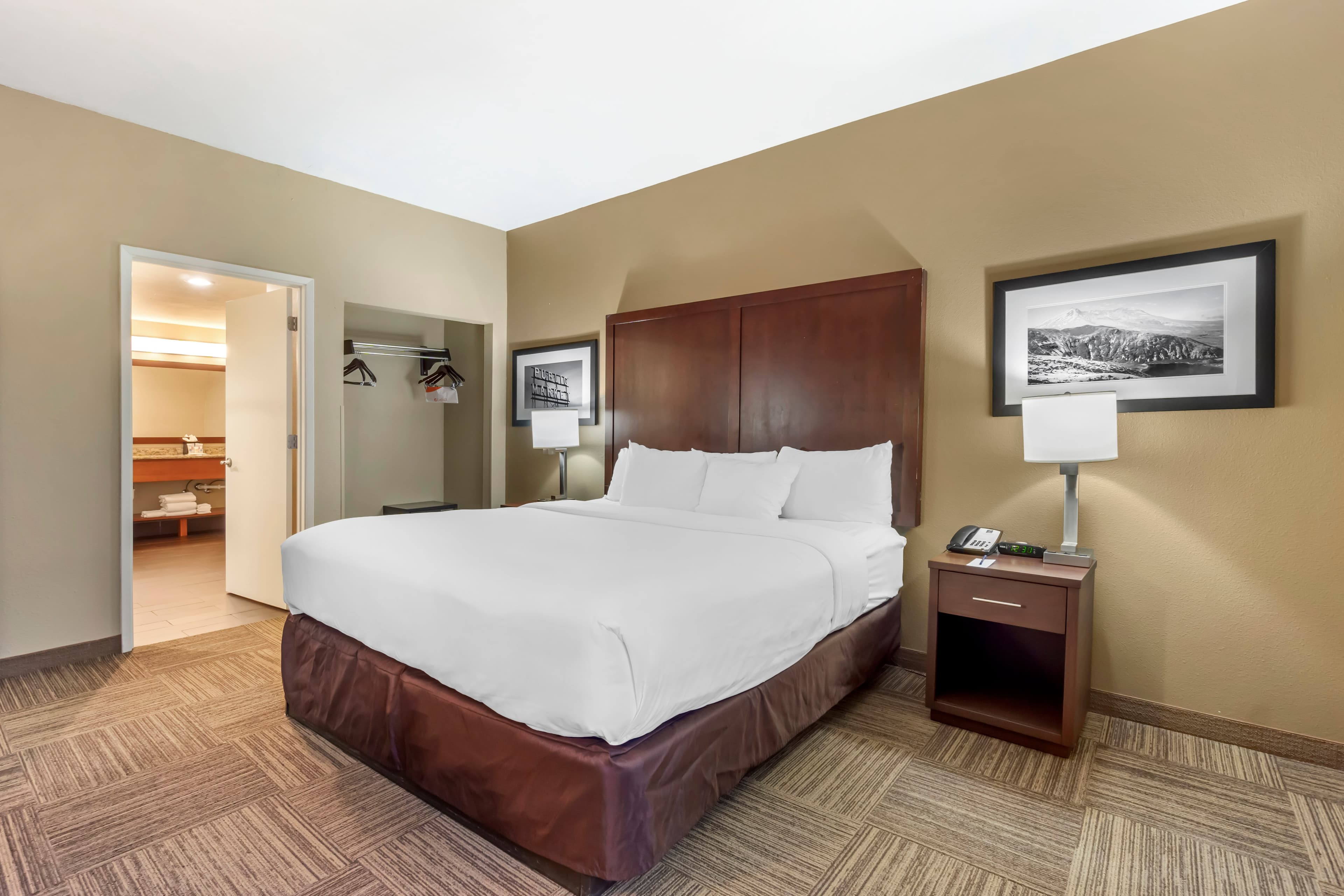 Comfort Inn & Suites Sea-Tac Airport — 16
