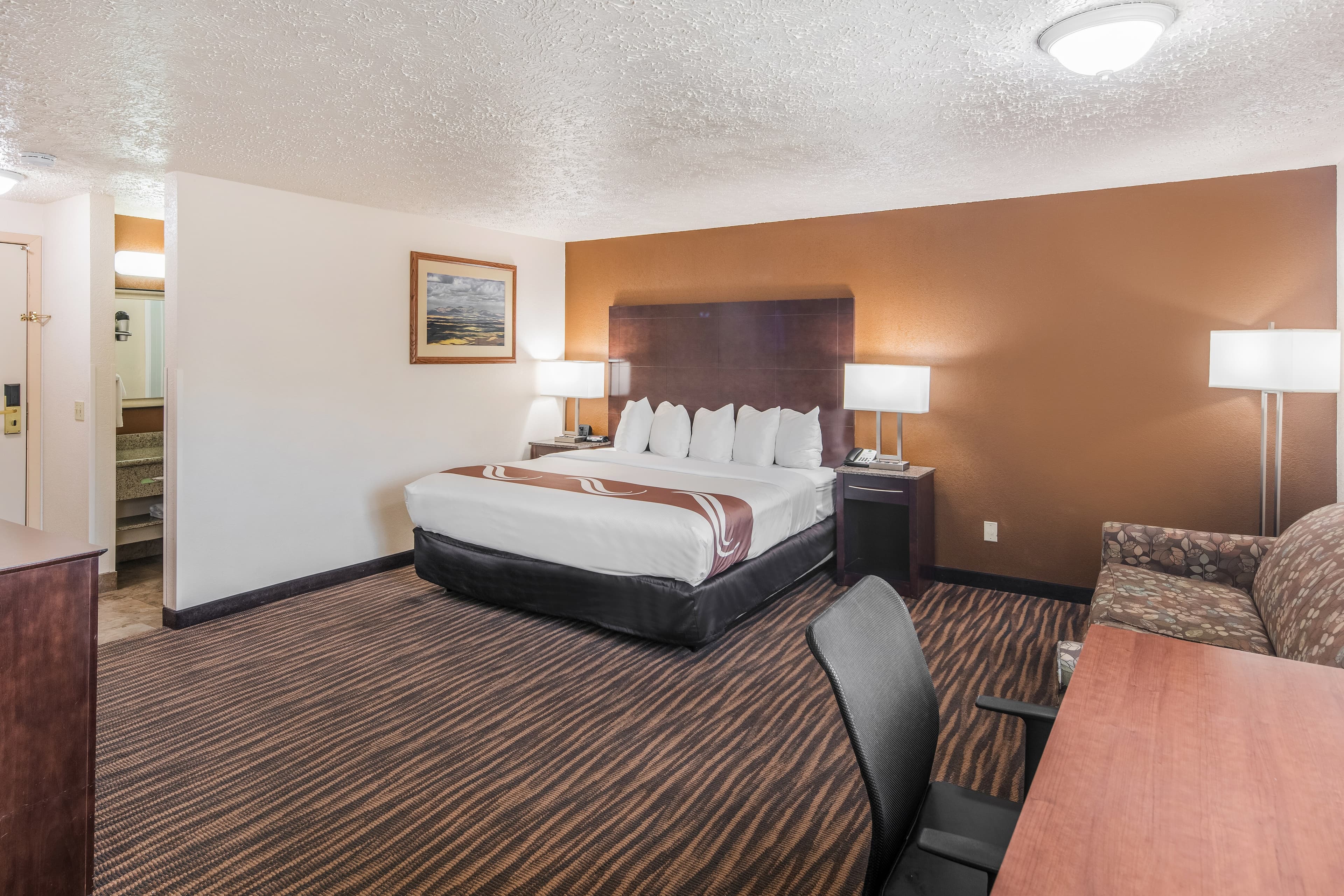 Quality Inn & Suites Downtown Walla Walla - Image 5