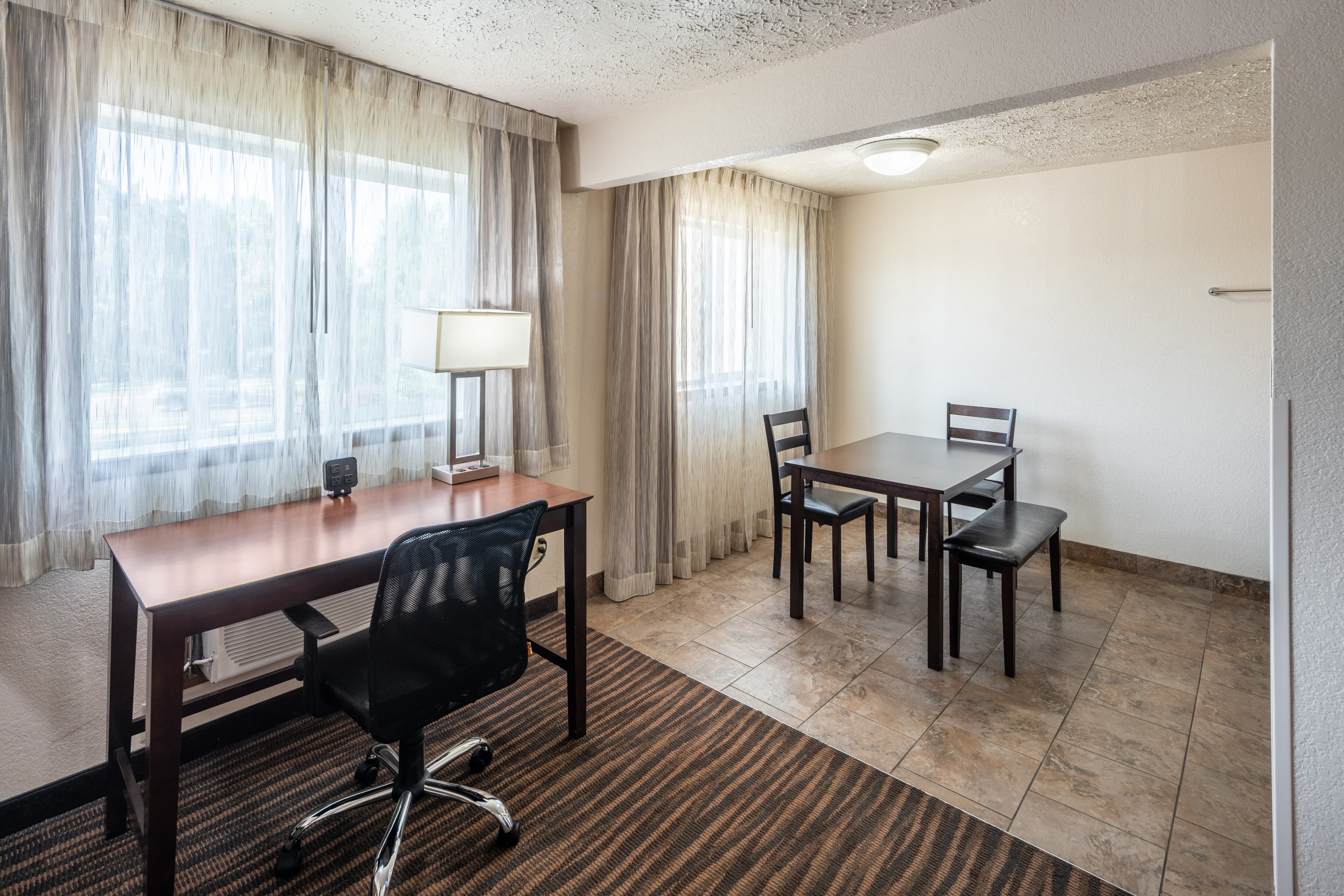 Quality Inn & Suites Downtown Walla Walla — 7