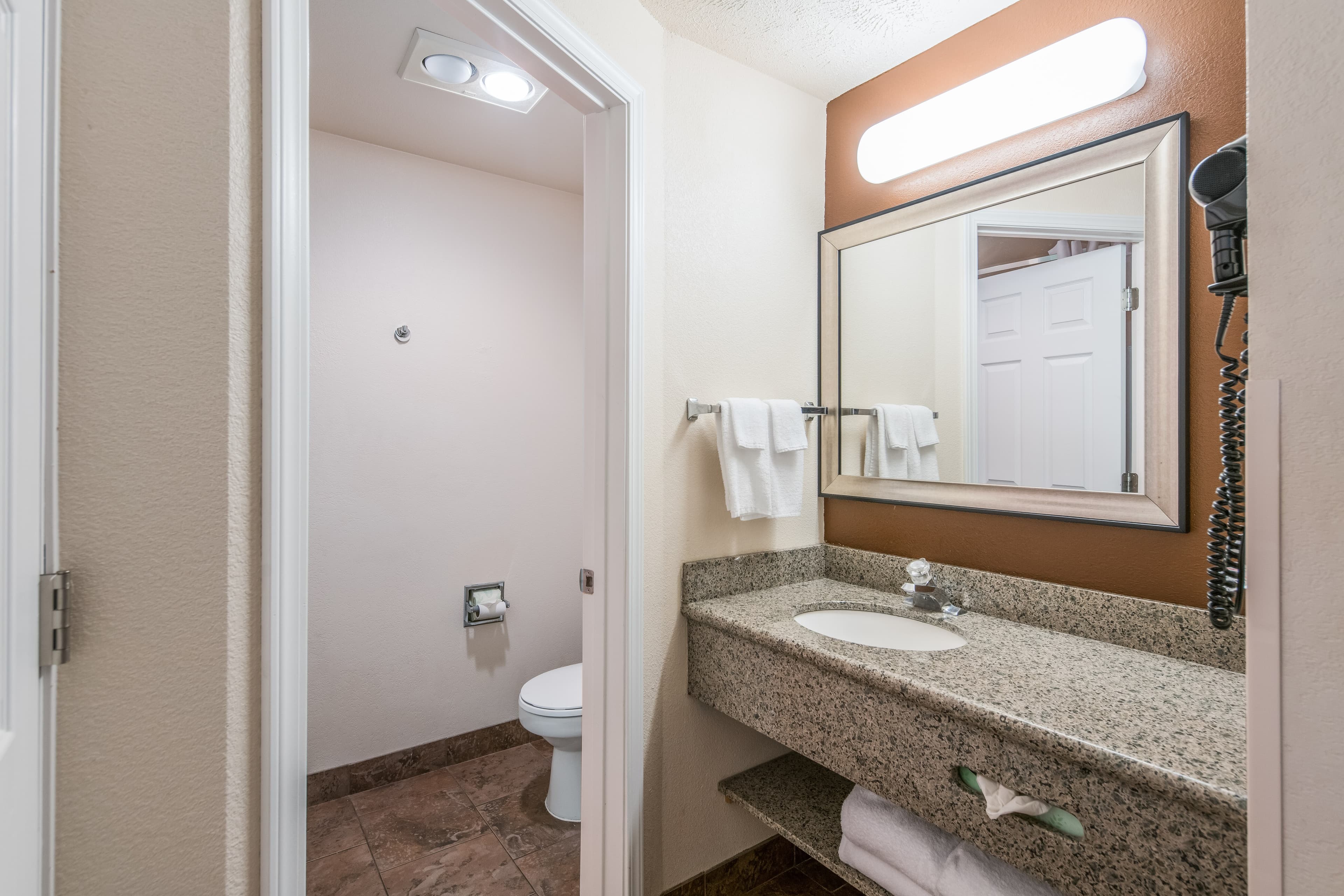 Quality Inn & Suites Downtown Walla Walla — 15