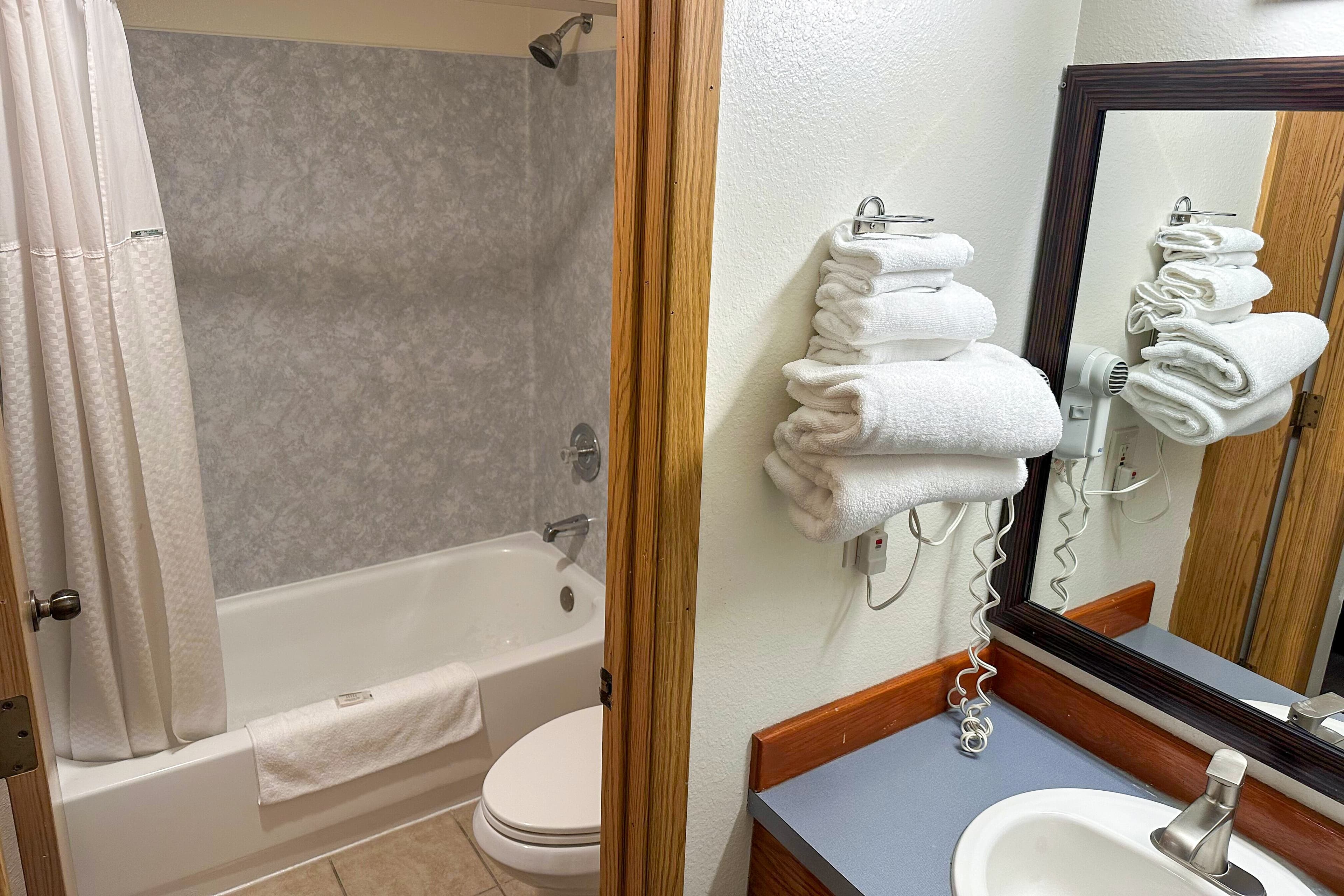 Econo Lodge Edmonds North Seattle — 19