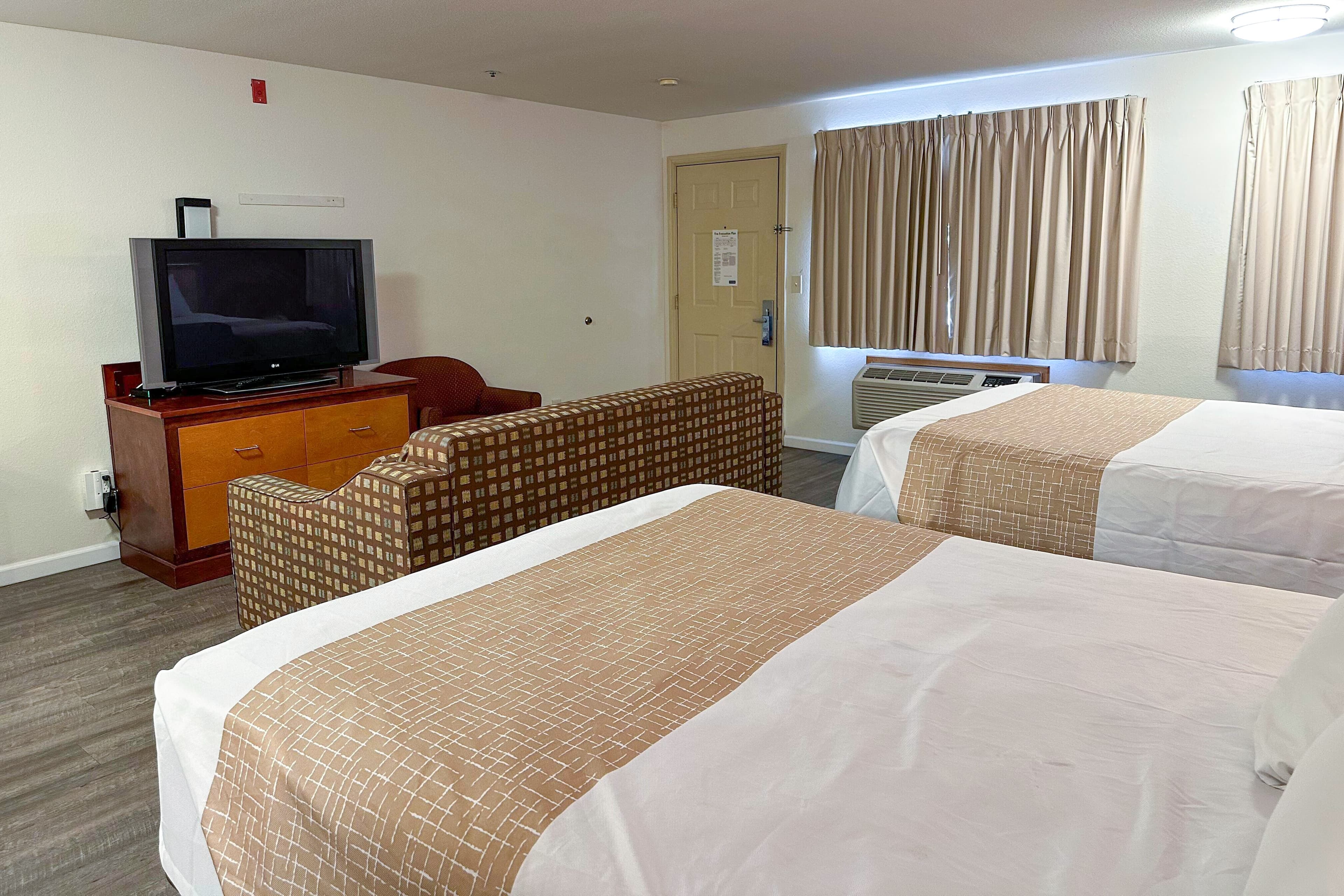 Econo Lodge Edmonds North Seattle — 29