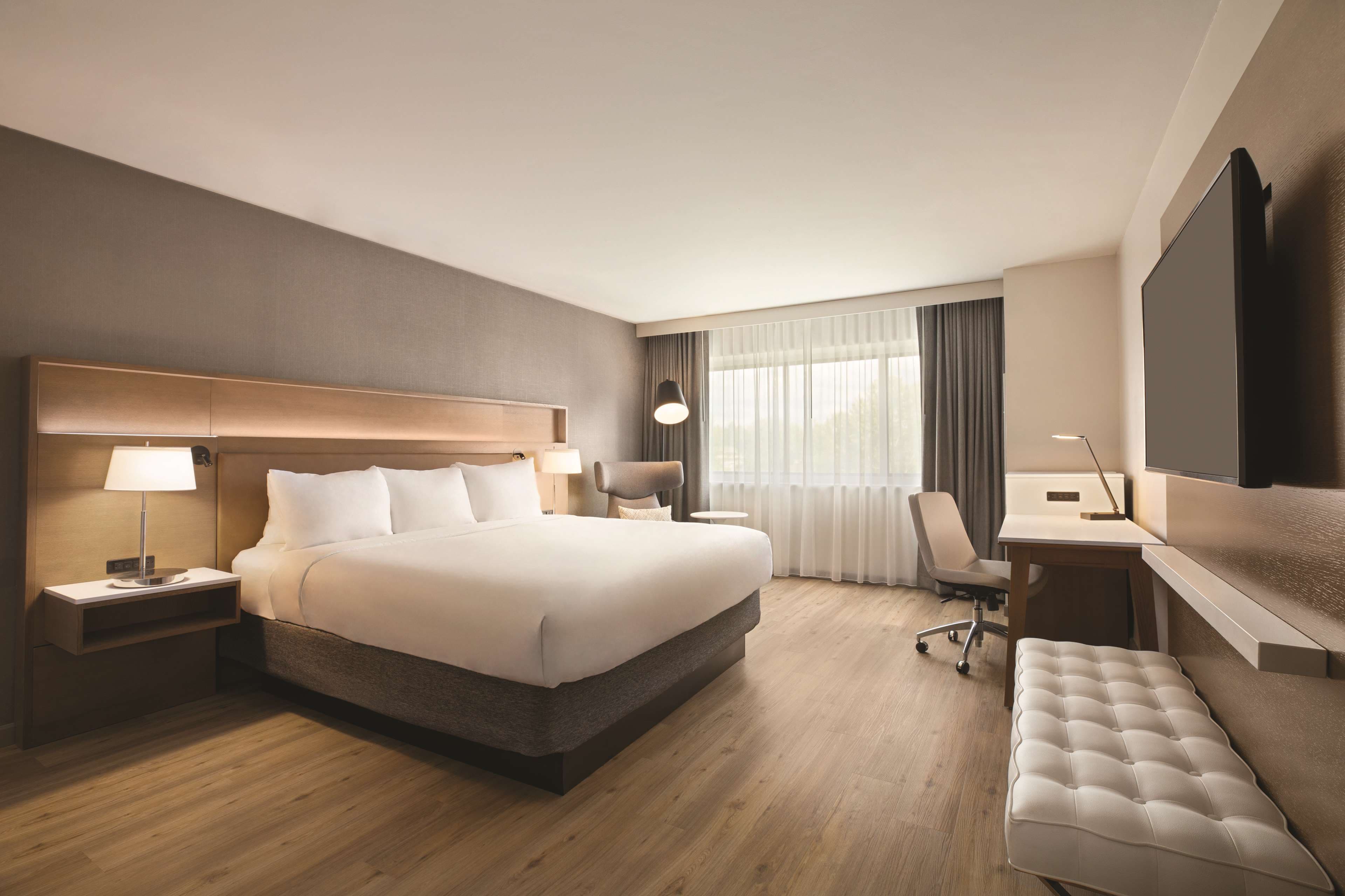 Radisson Hotel Seattle Airport - Image 2