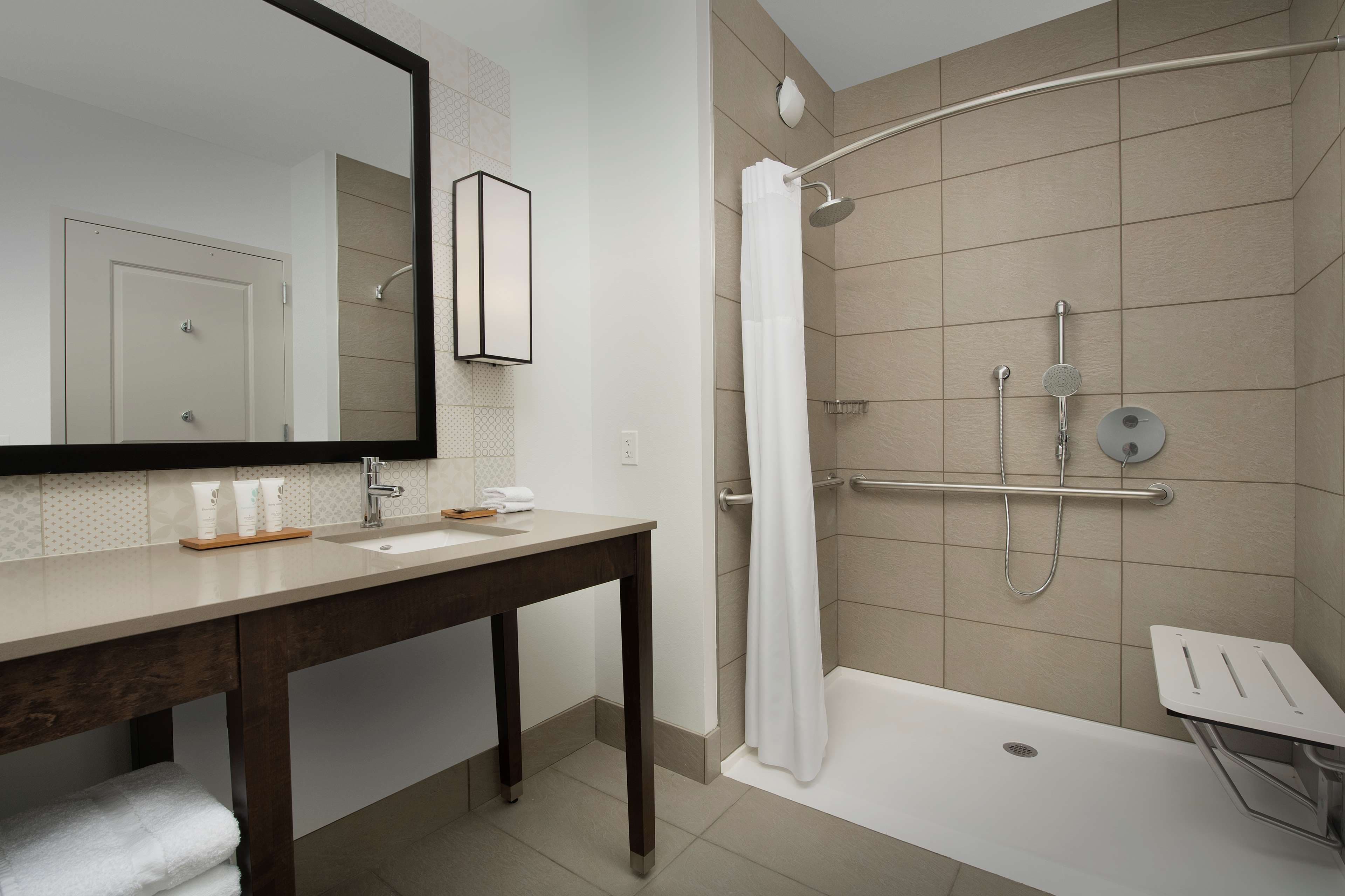 Country Inn & Suites by Radisson, Seattle-Tacoma International Airport, WA — 19