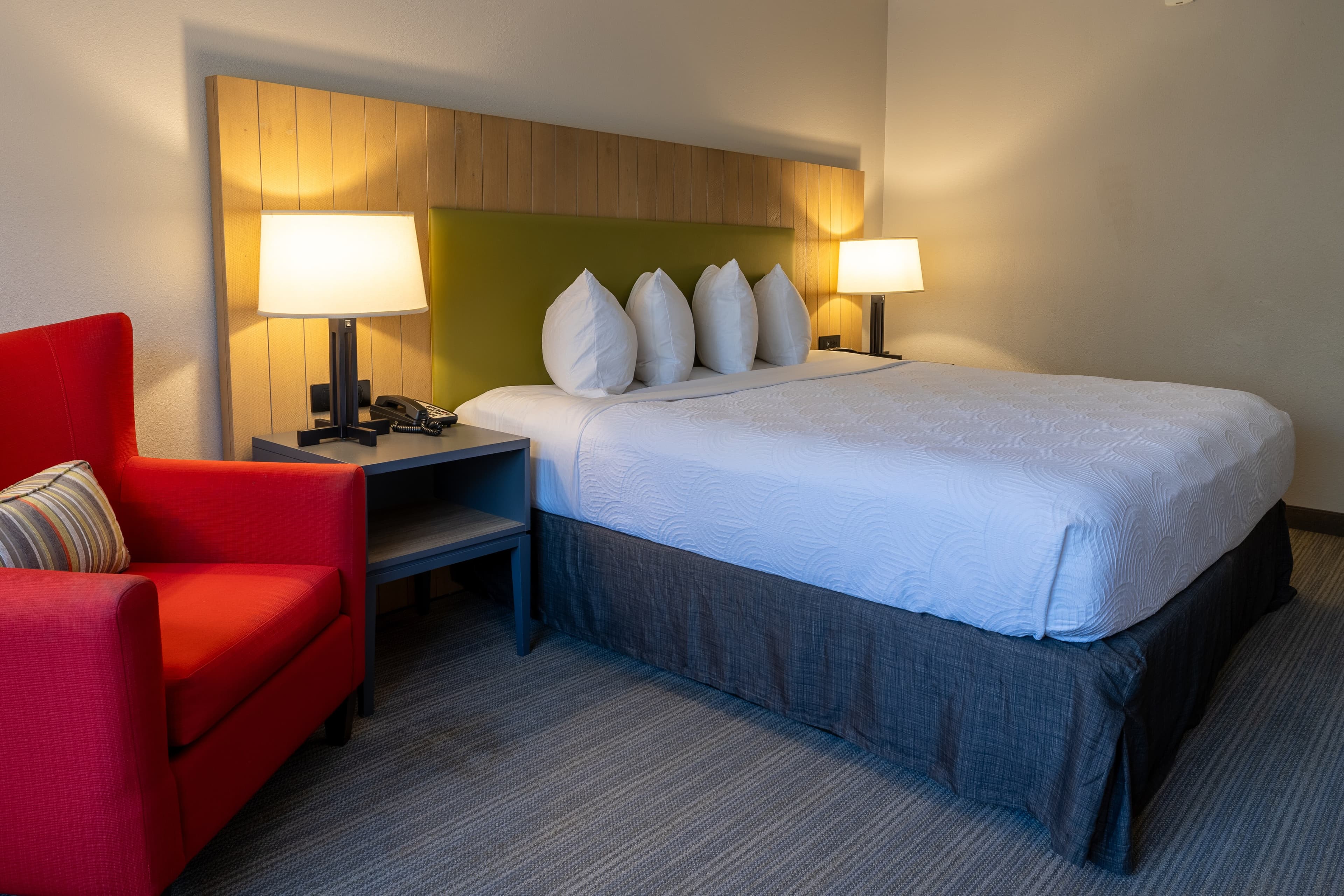 Country Inn & Suites by Radisson, Seattle-Bothell, WA - Image 2