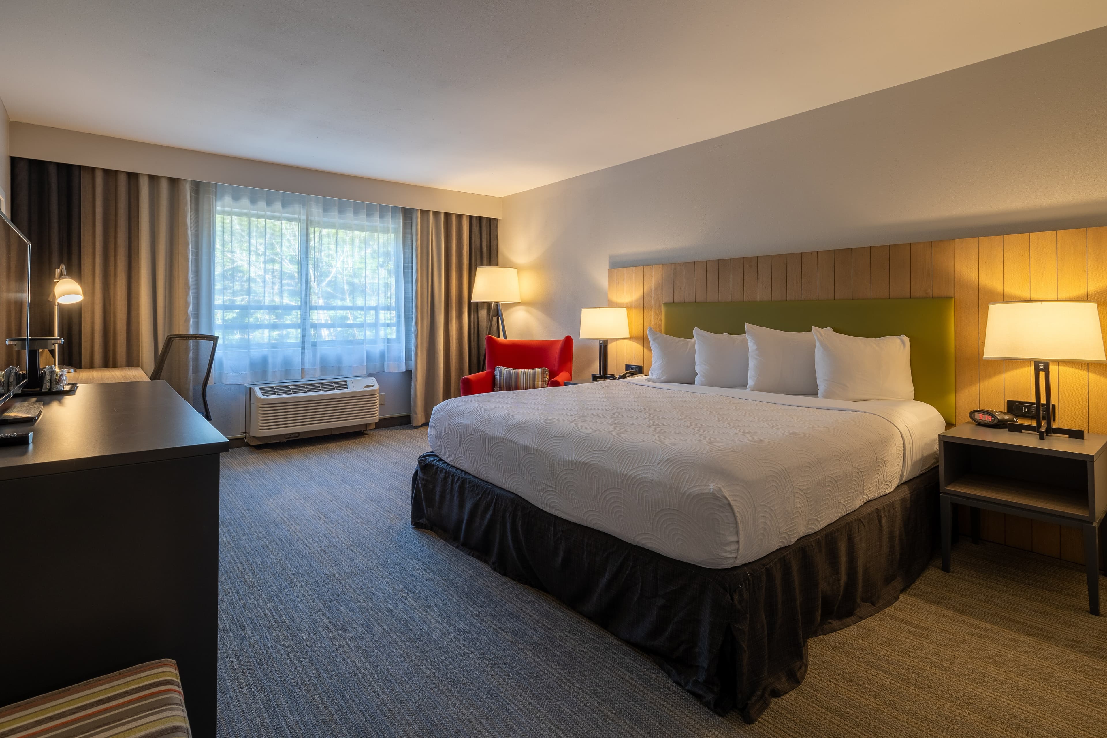 Country Inn & Suites by Radisson, Seattle-Bothell, WA - Image 3