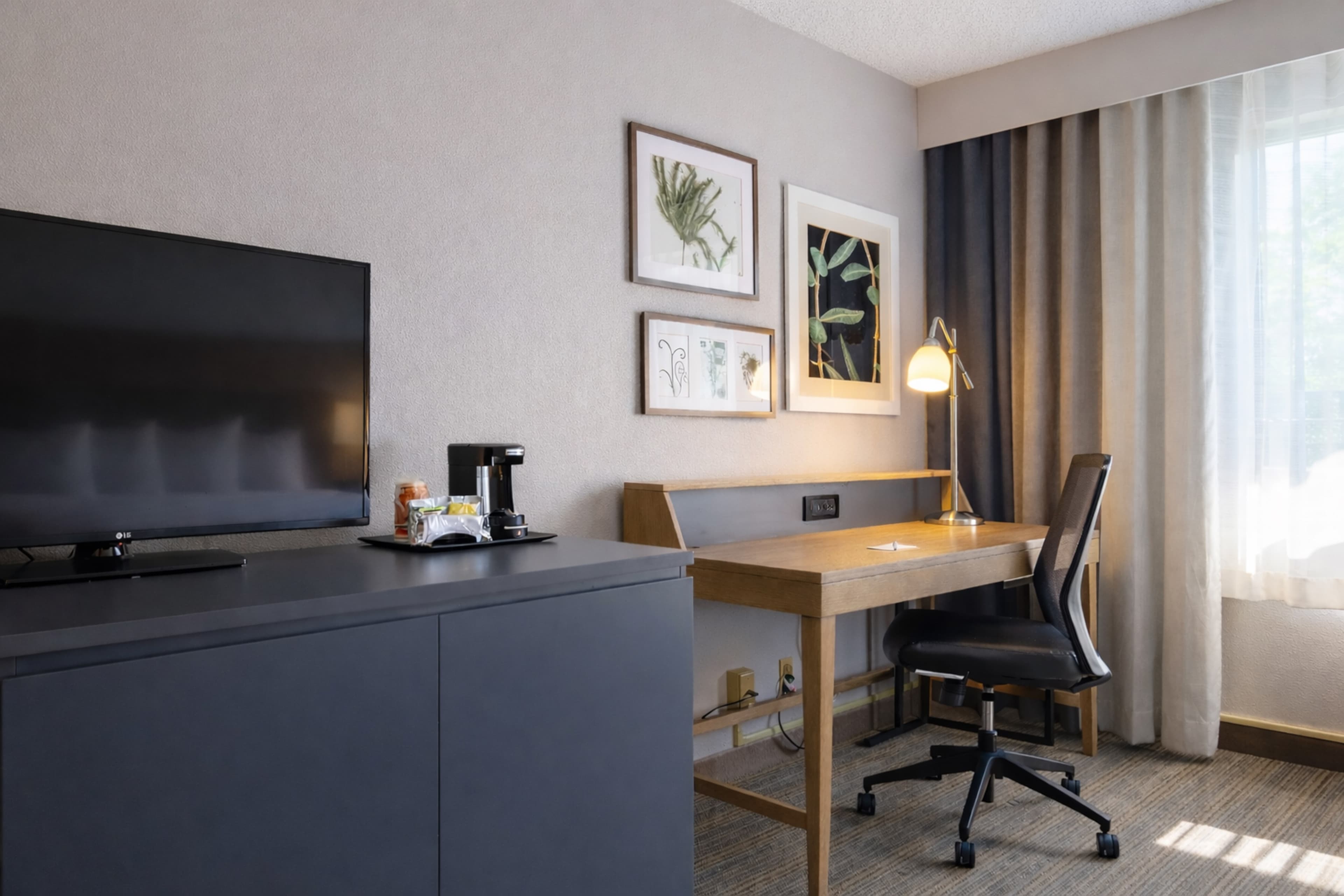 Country Inn & Suites by Radisson, Seattle-Bothell, WA — 17