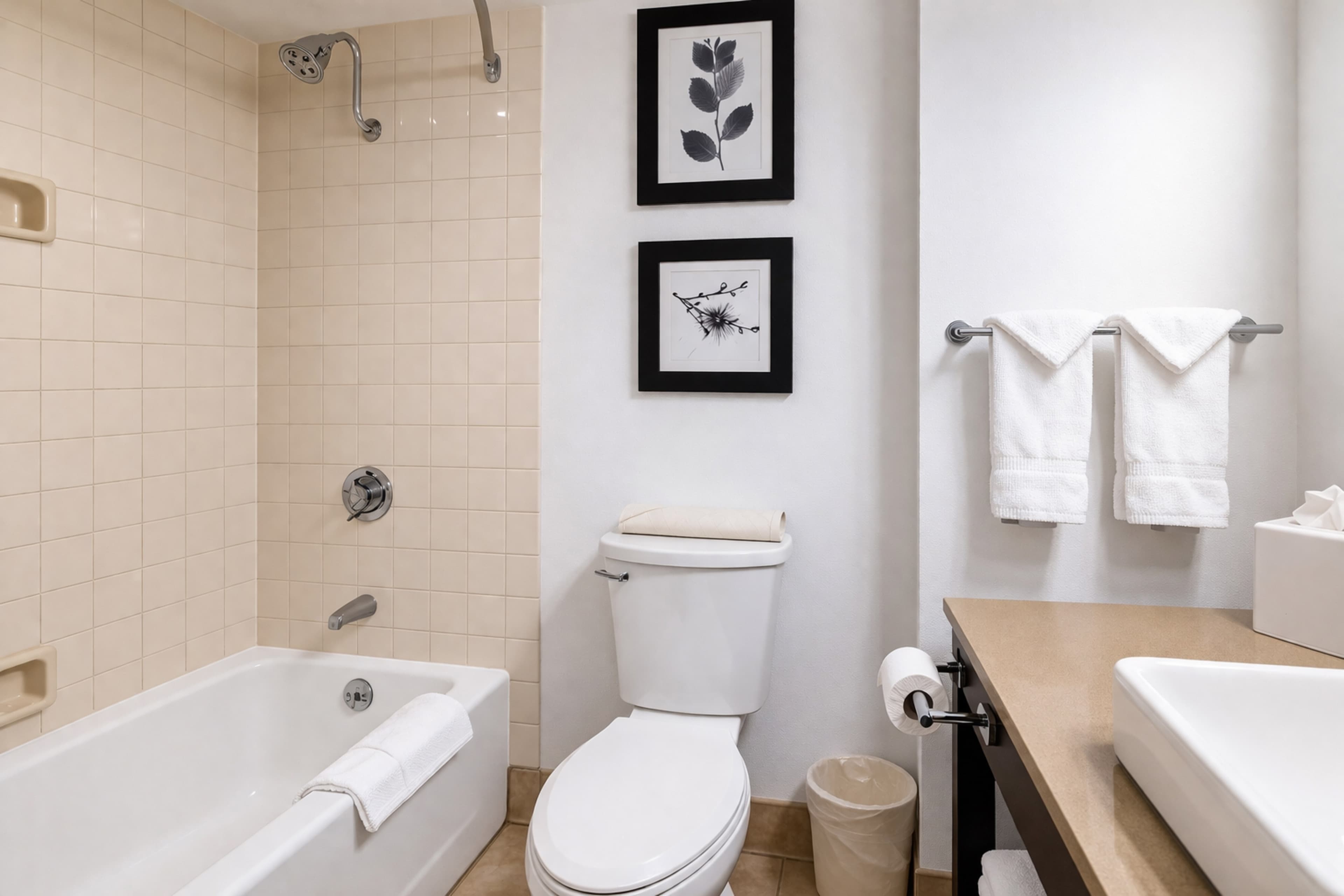 Country Inn & Suites by Radisson, Seattle-Bothell, WA — 21