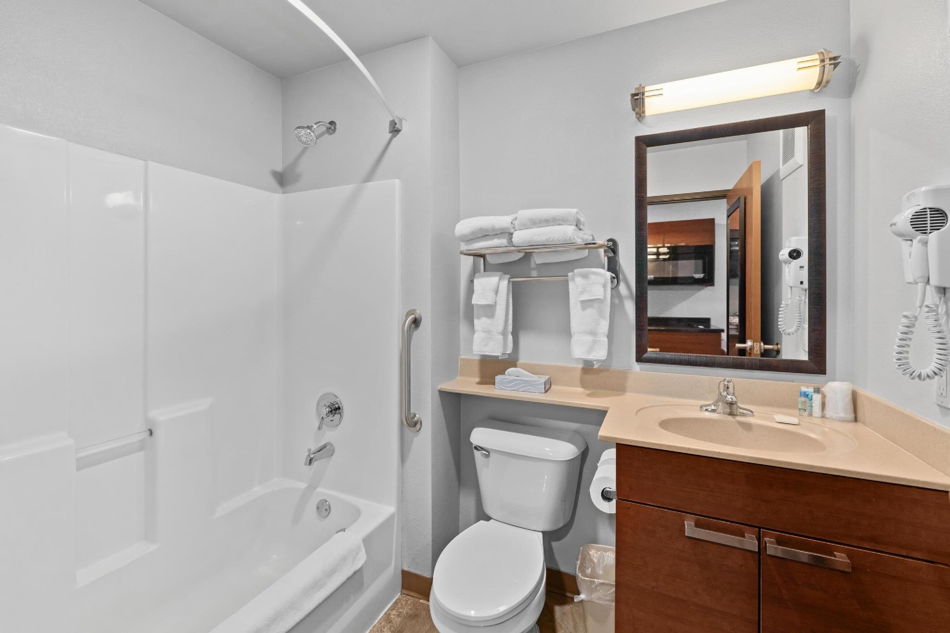 MainStay Suites Spokane Valley — 15