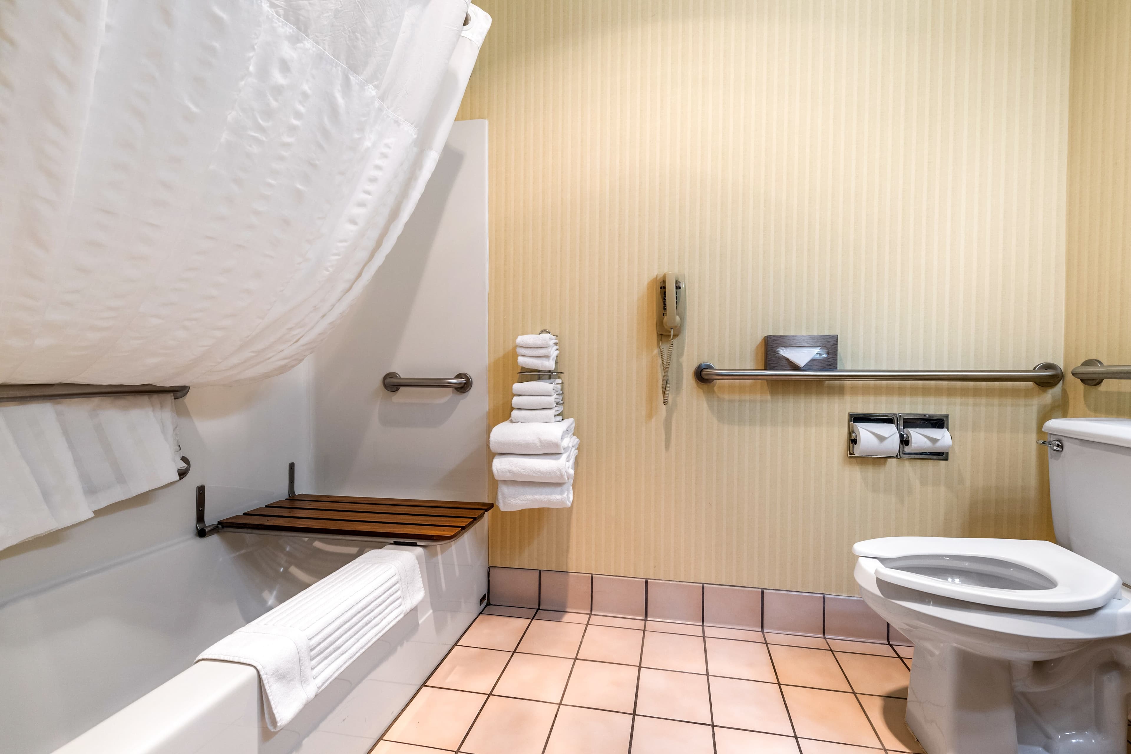 Comfort Inn & Suites Bothell - Seattle North — 8