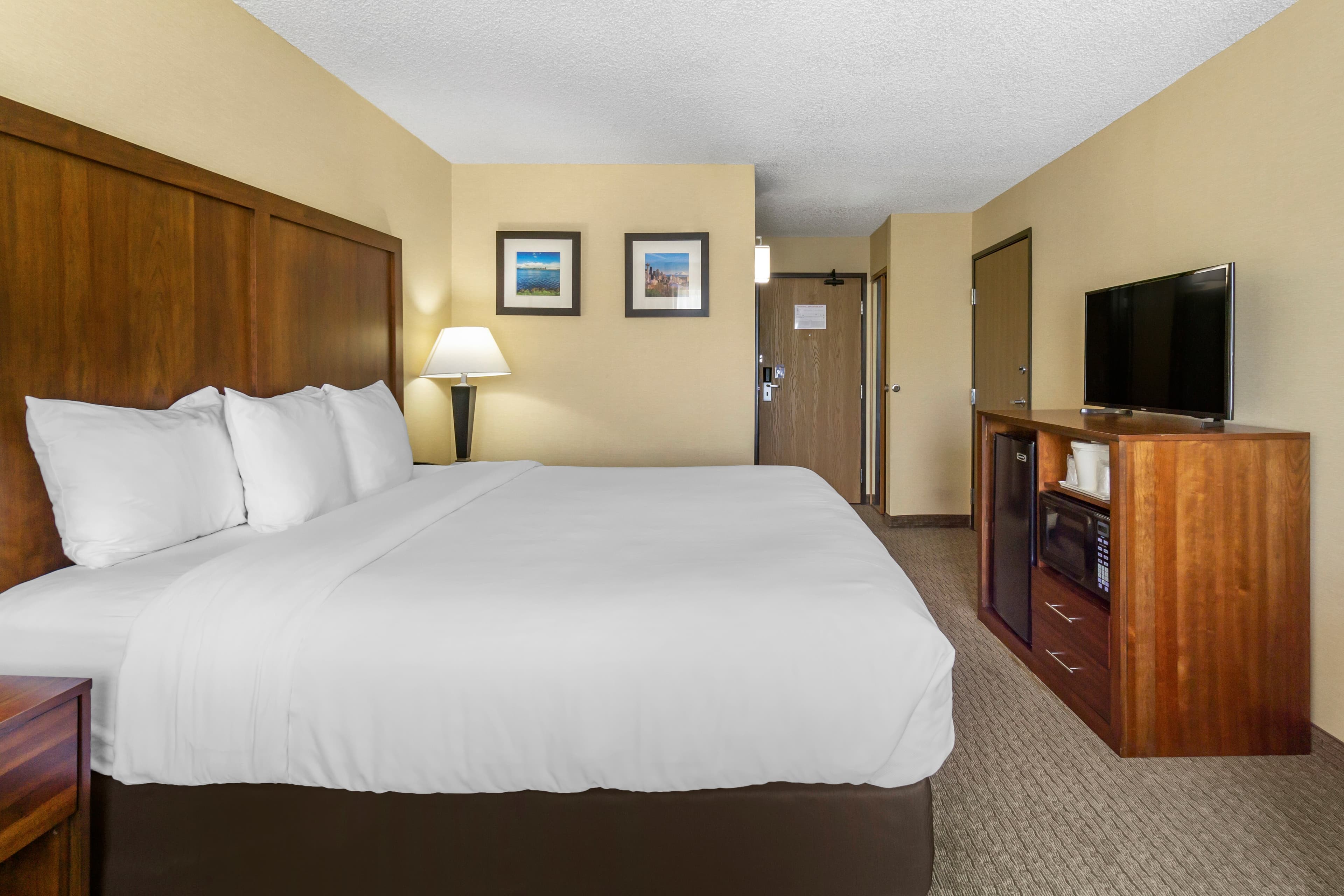Comfort Inn & Suites Bothell - Seattle North — 11
