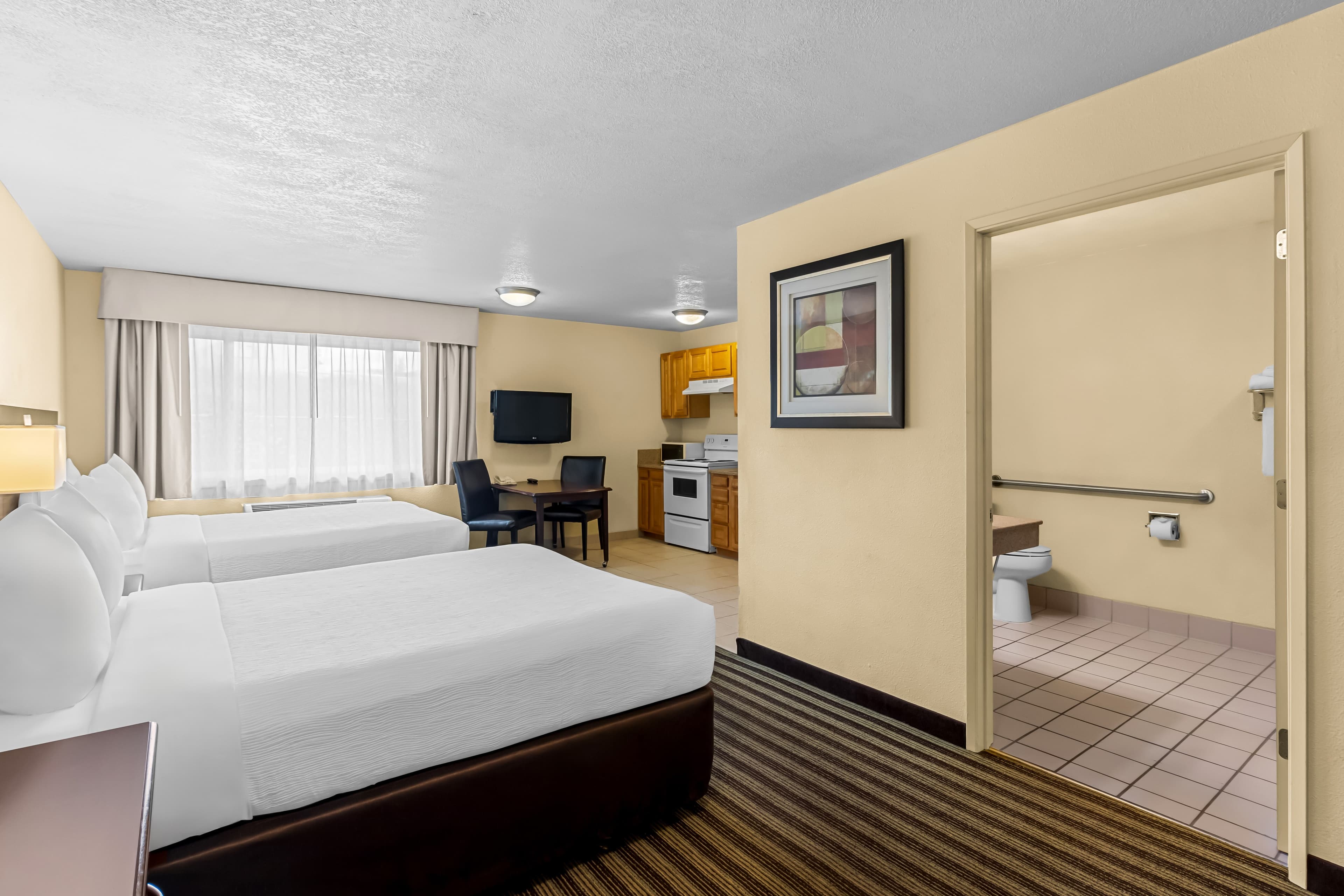Quality Inn & Suites Vancouver - Hazel Dell — 7