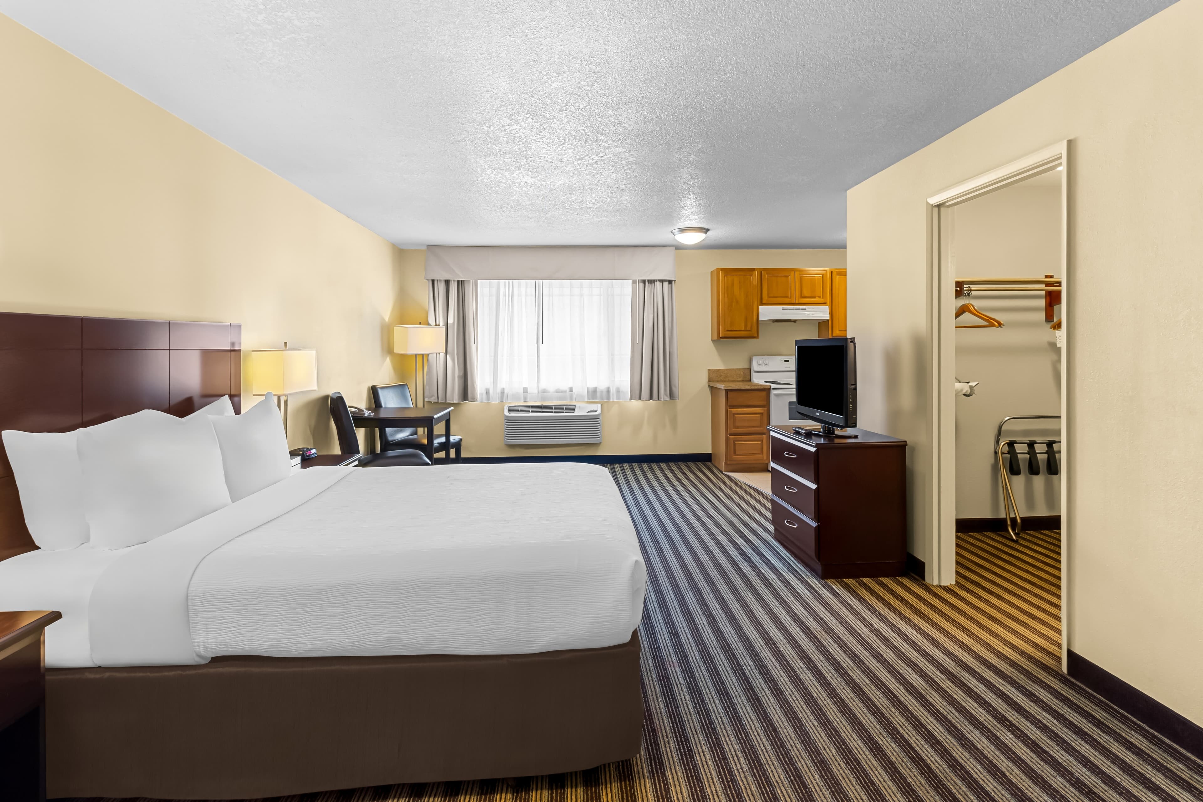 Quality Inn & Suites Vancouver - Hazel Dell — 8