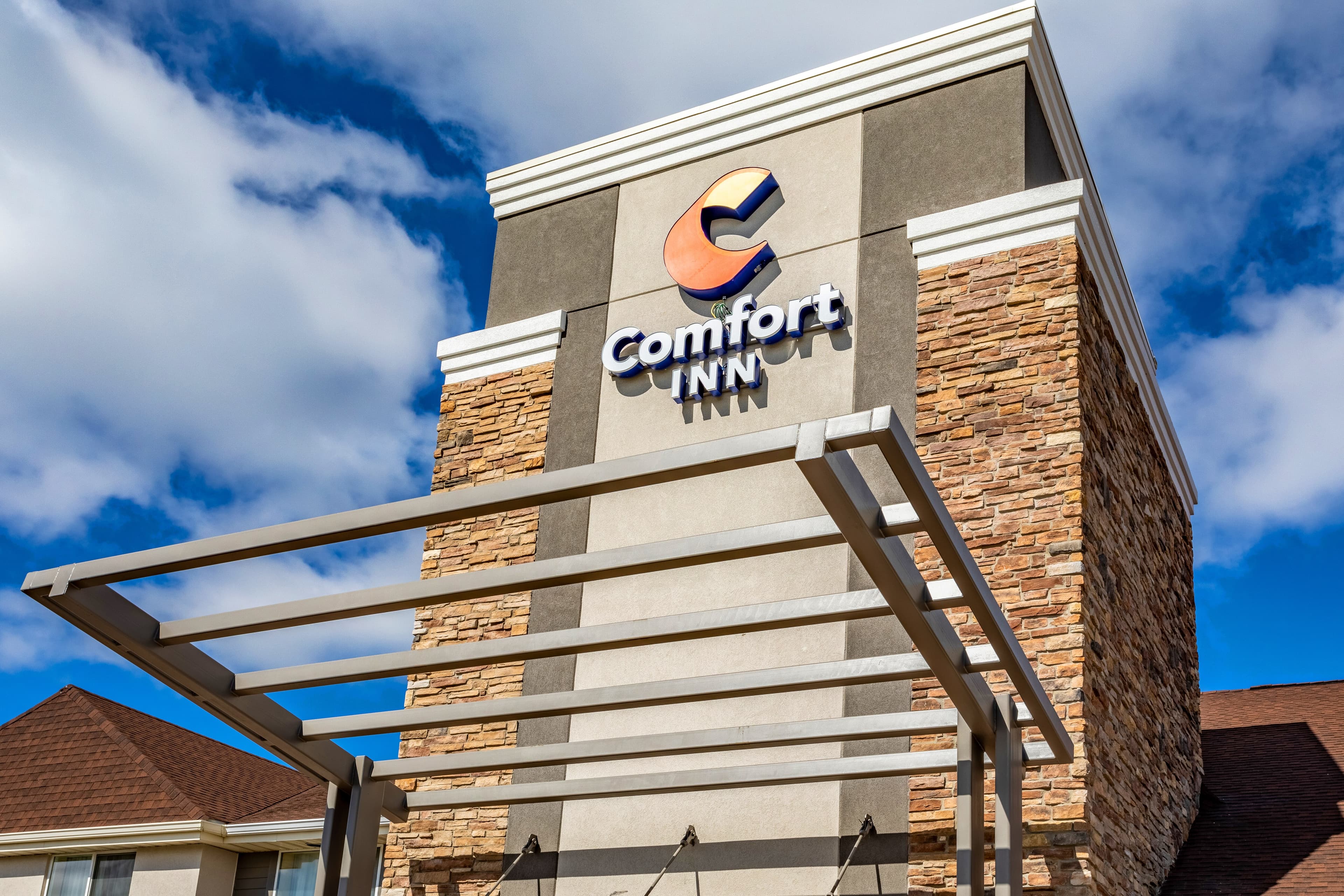 Comfort Inn Waukesha - Milwaukee West - Image 1