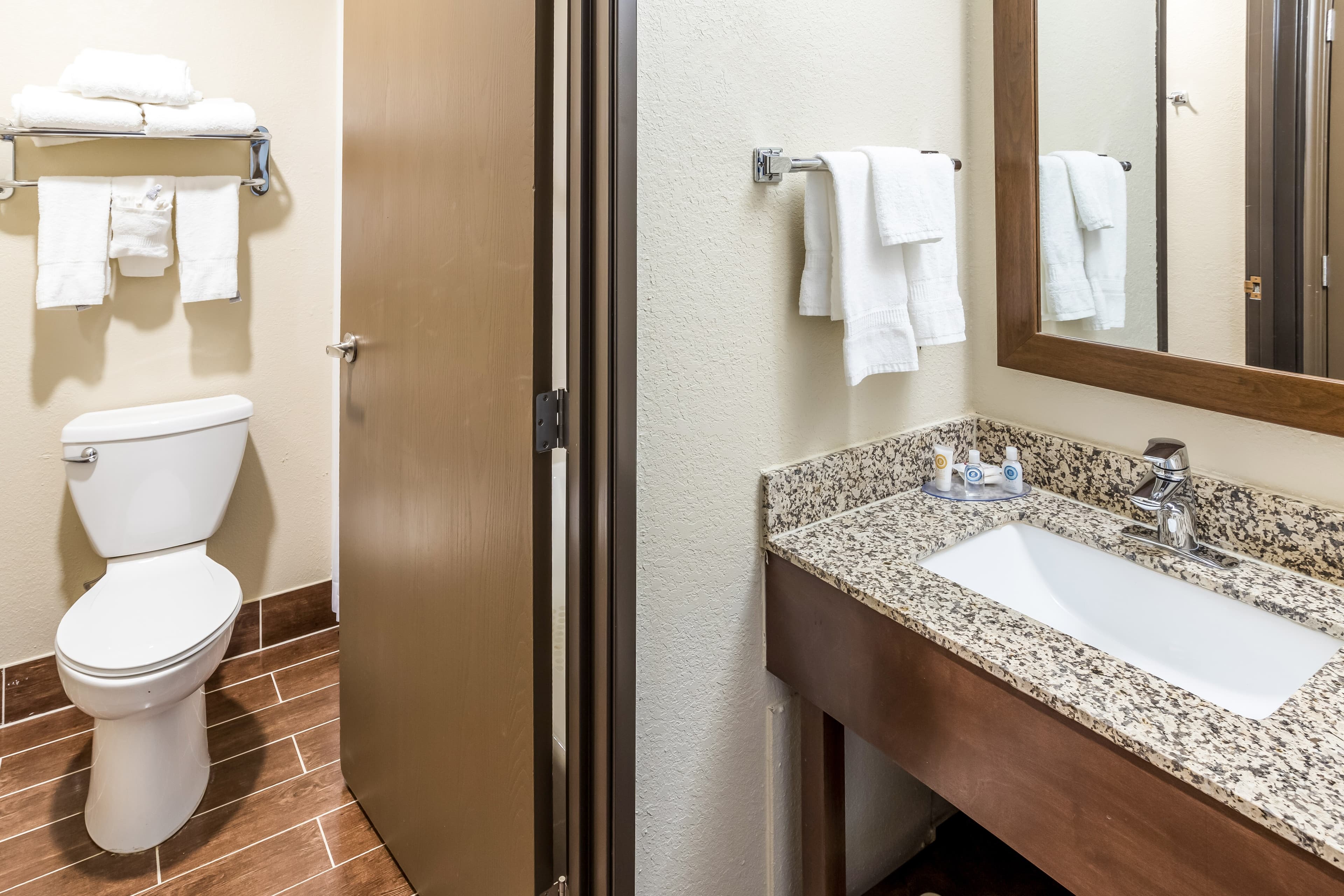 Comfort Inn Waukesha - Milwaukee West - Image 5