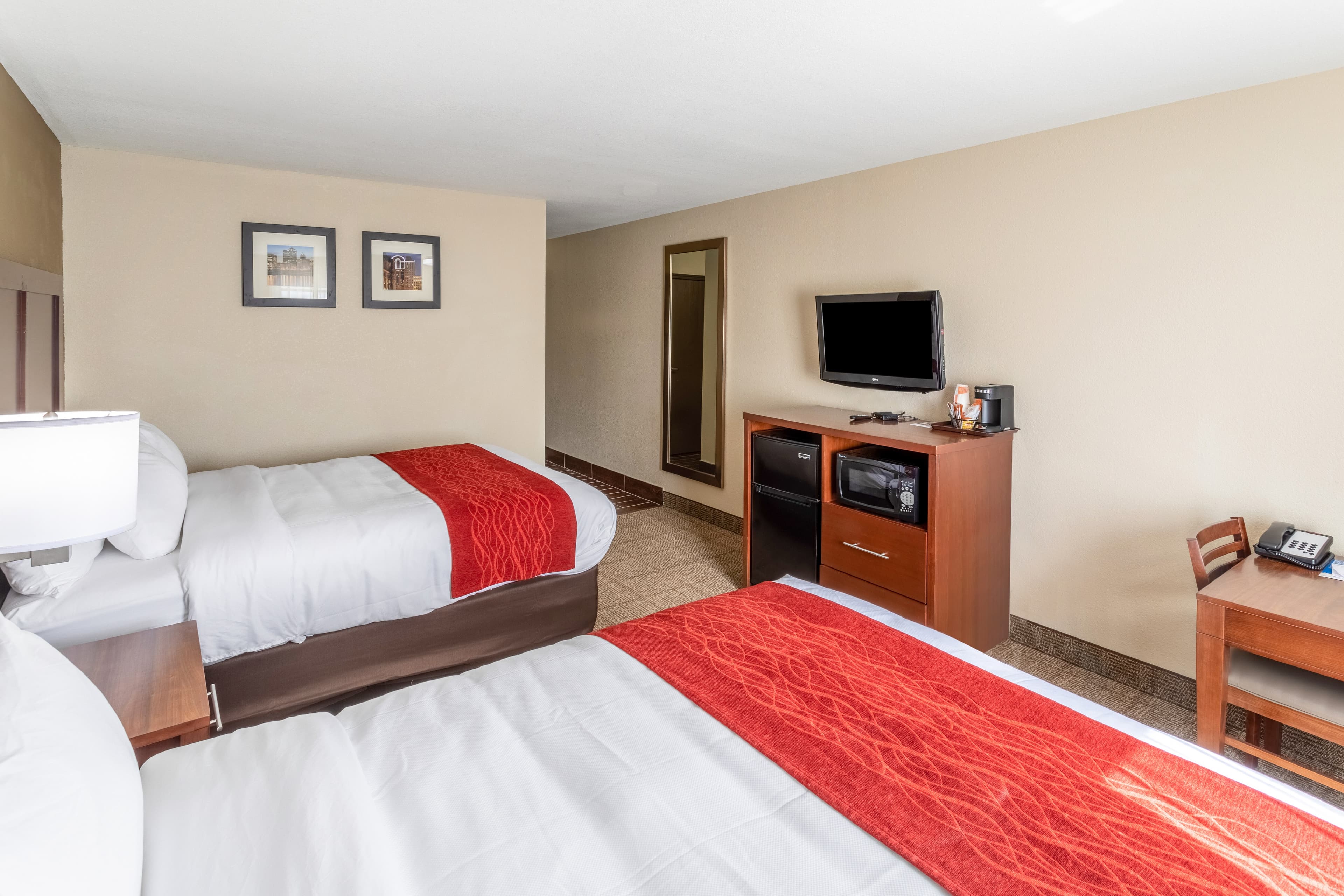 Comfort Inn Waukesha - Milwaukee West — 8
