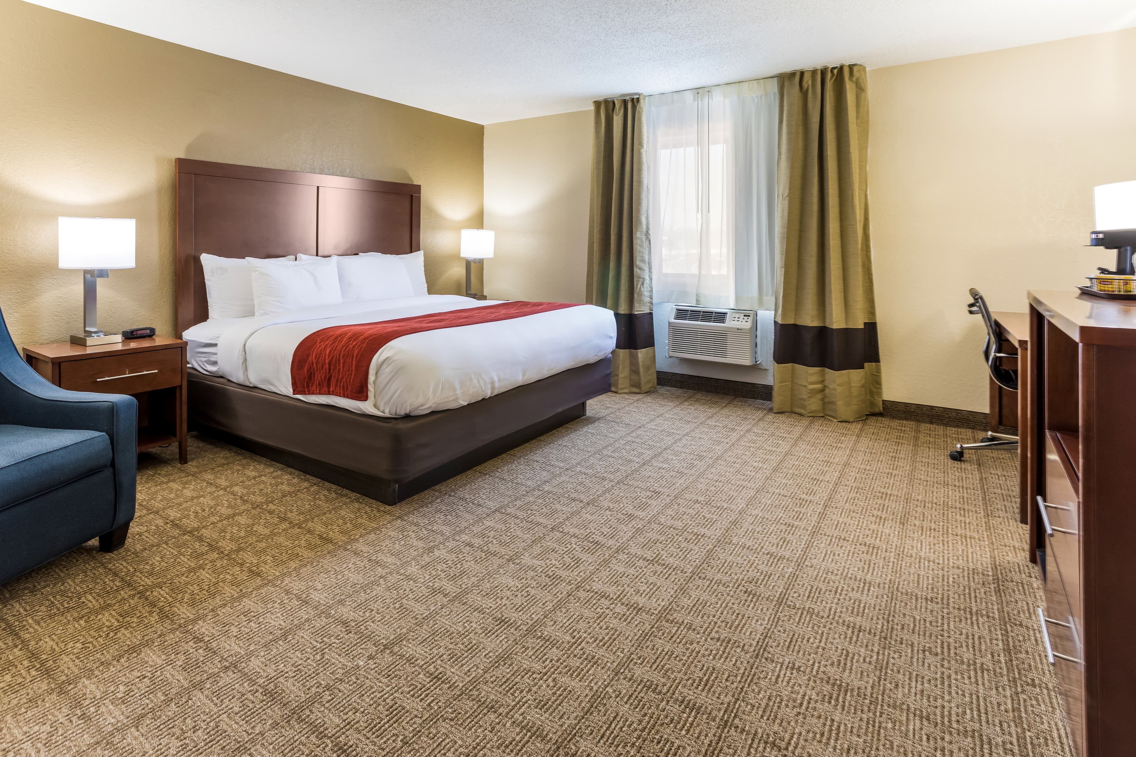 Comfort Inn Waukesha - Milwaukee West — 10