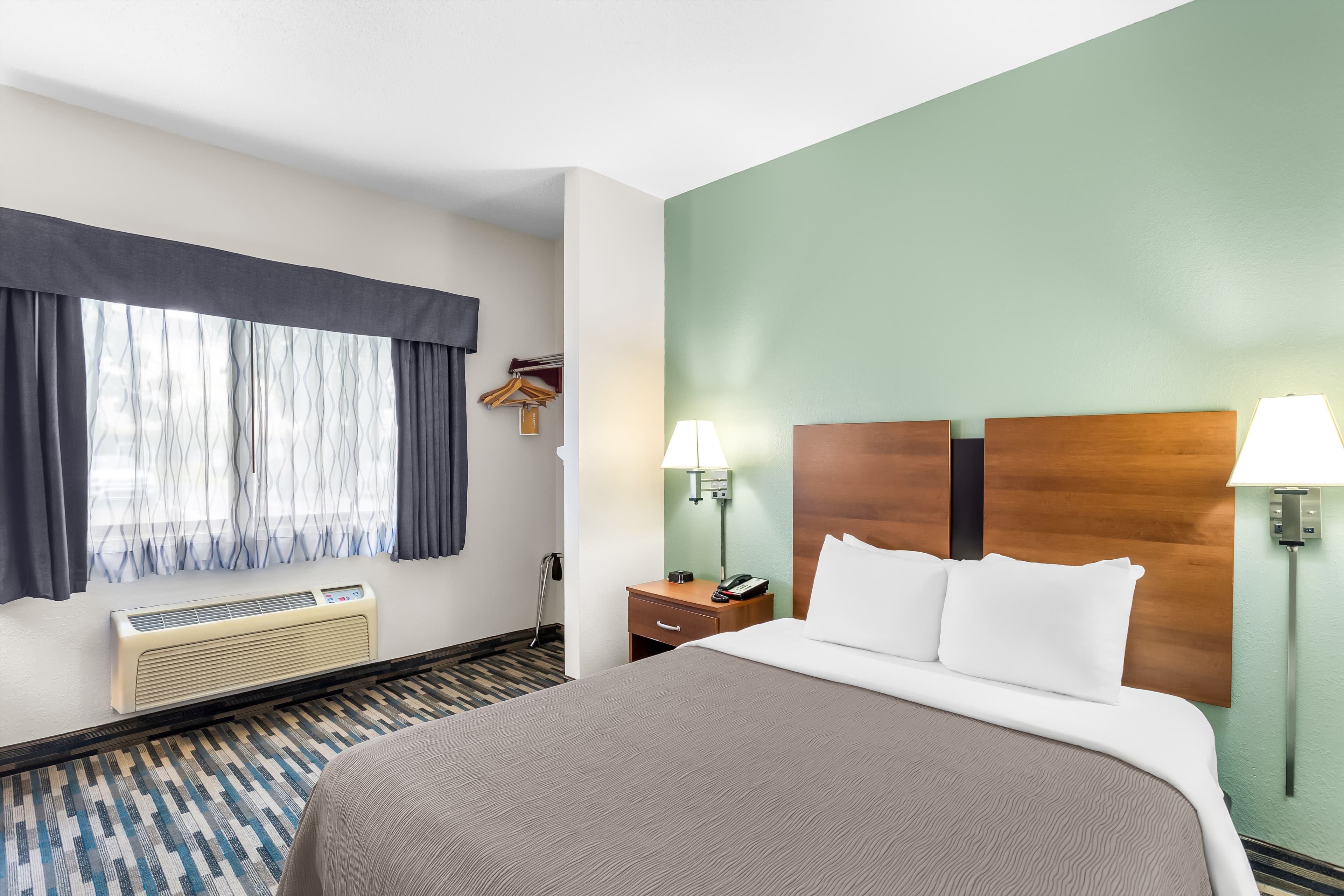 Quality Inn Beloit - Image 2