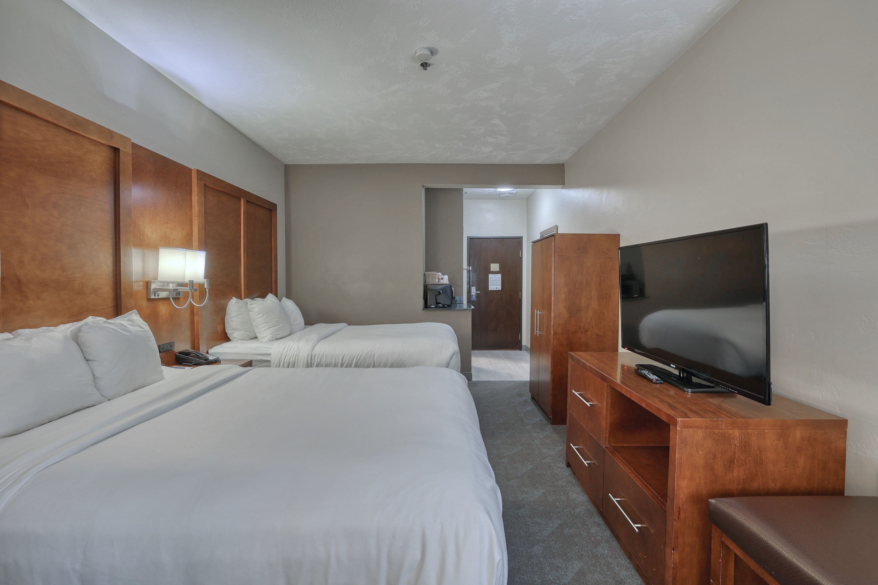 Comfort Suites Appleton Airport — 10