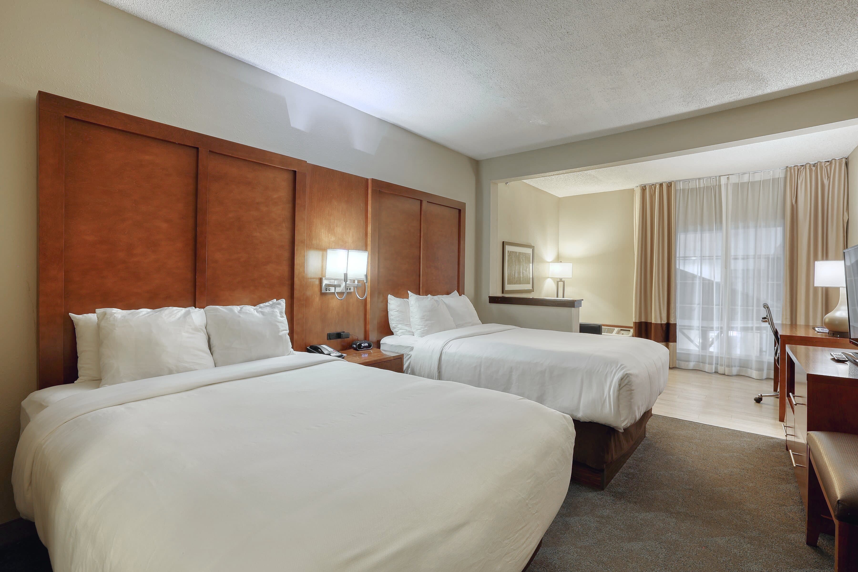 Comfort Suites Appleton Airport - Image 2
