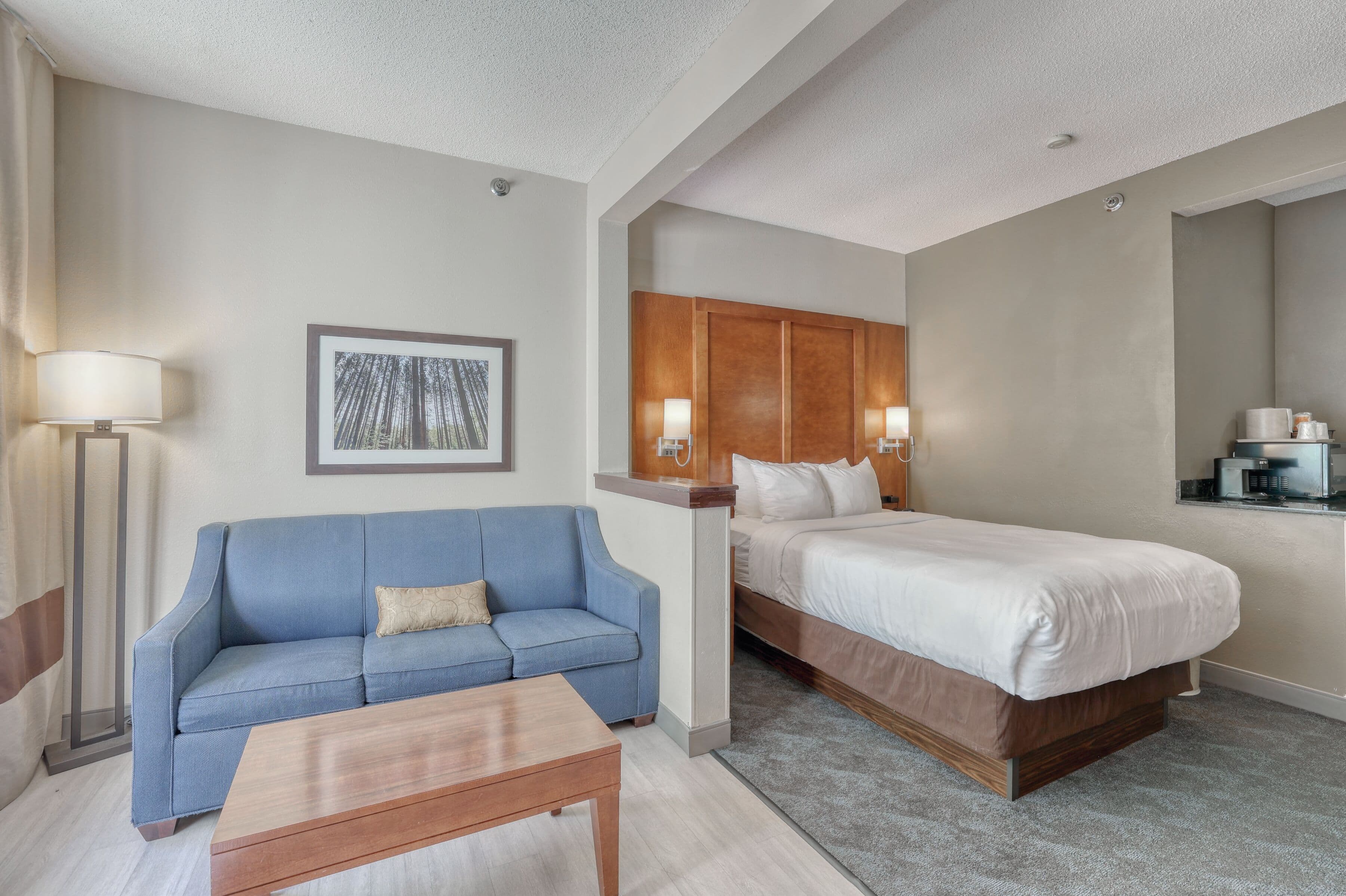 Comfort Suites Appleton Airport — 27