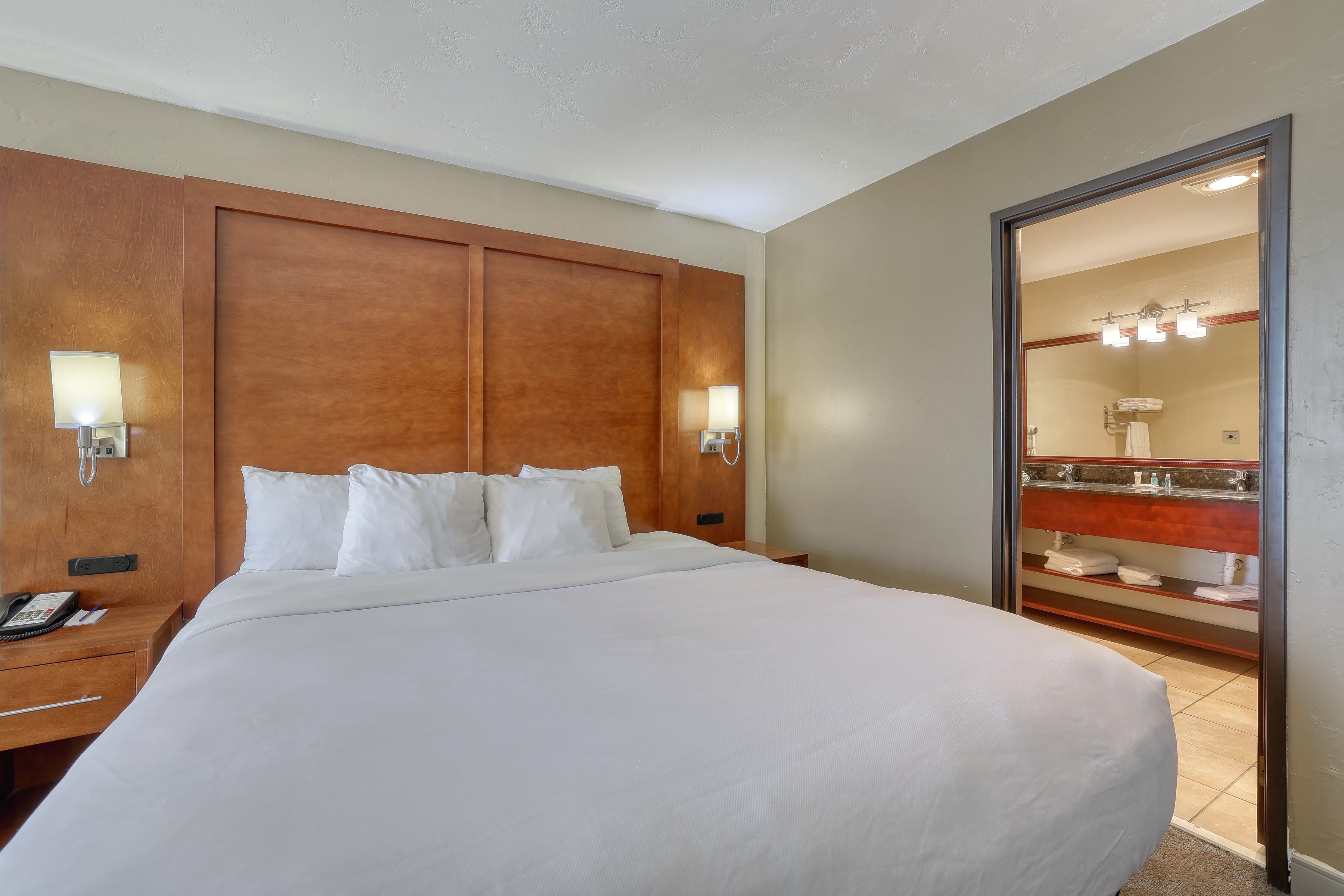 Comfort Suites Appleton Airport — 34