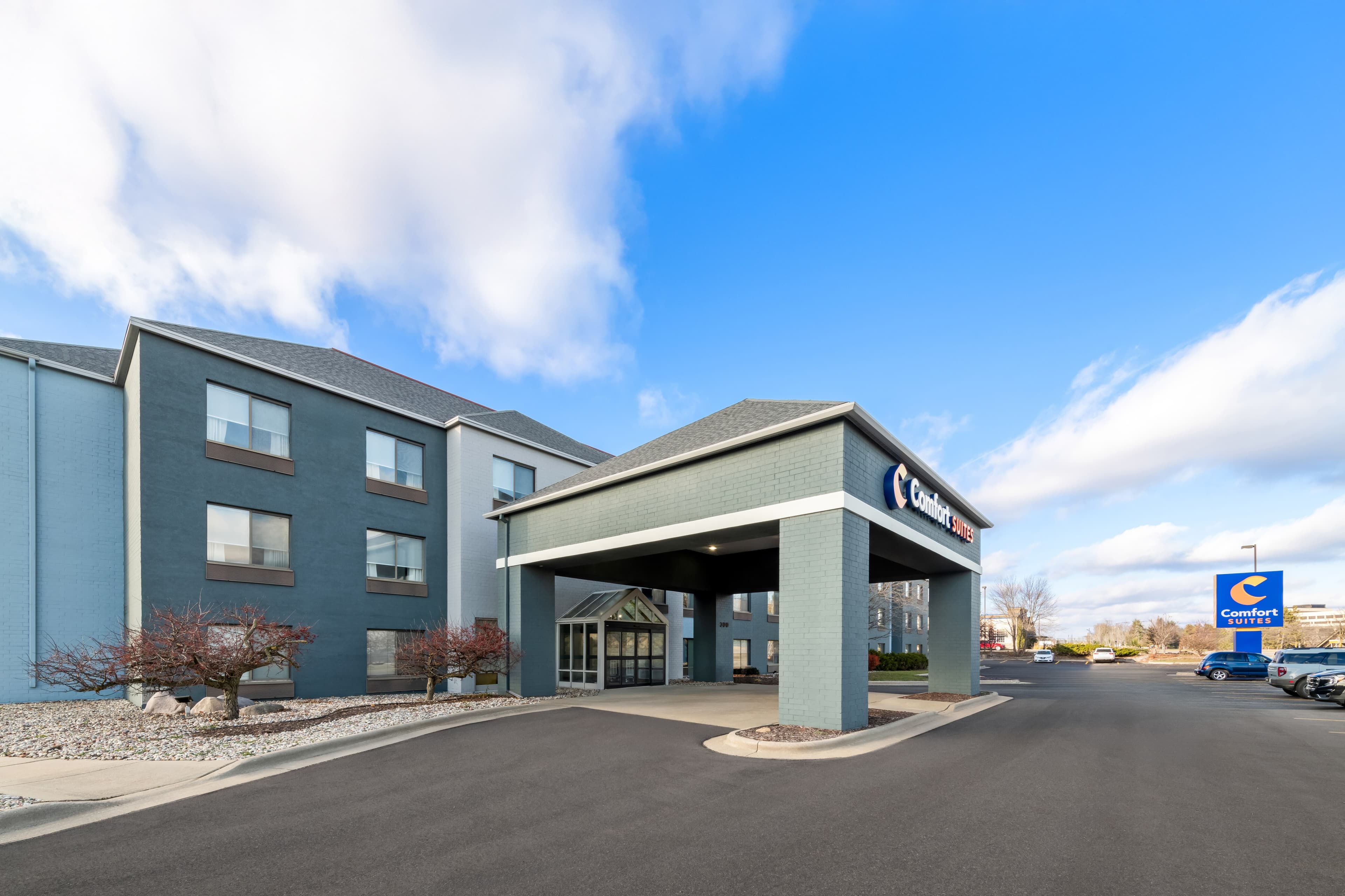 Comfort Suites Stevens Point - Image 1