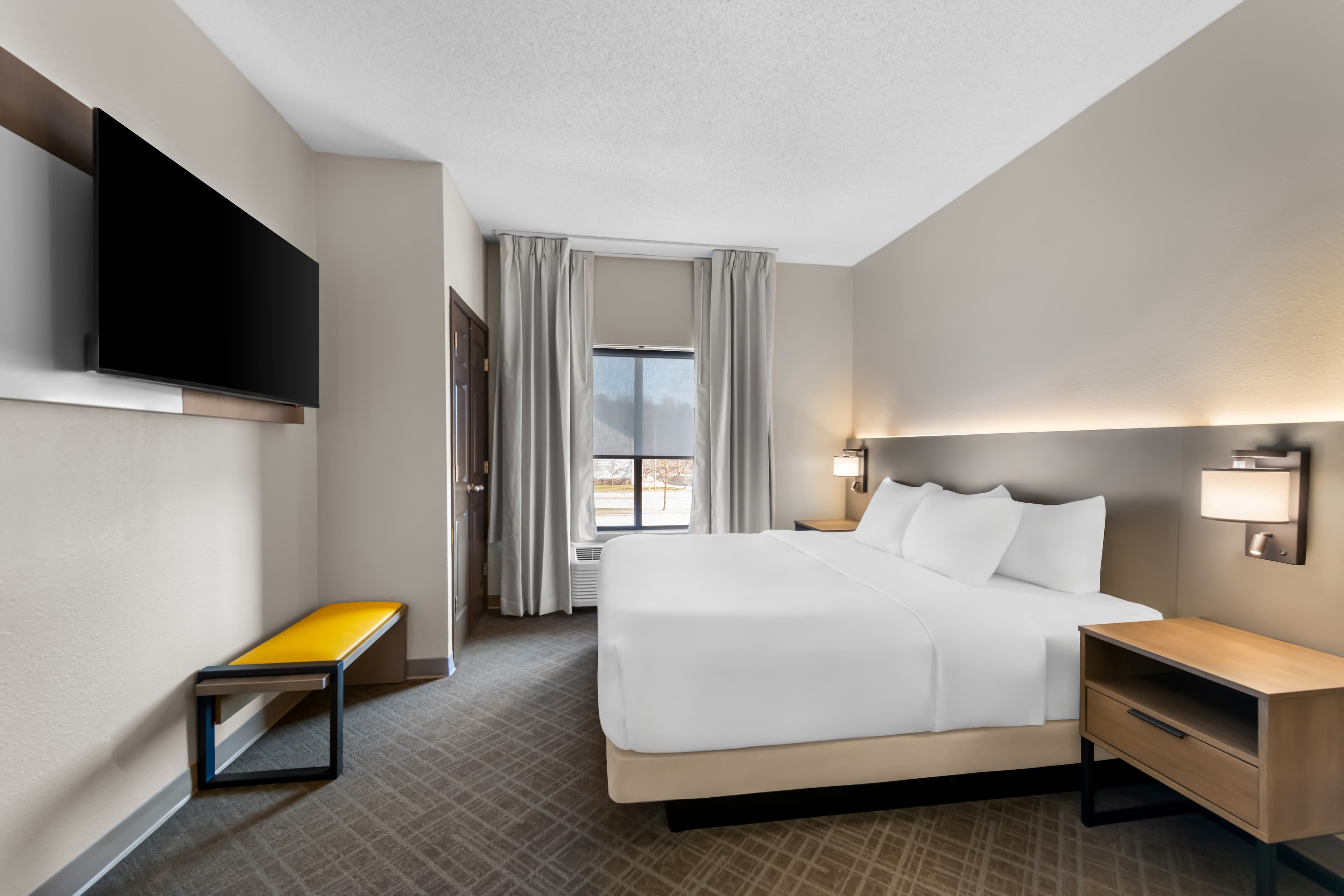 Comfort Suites Stevens Point — 13
