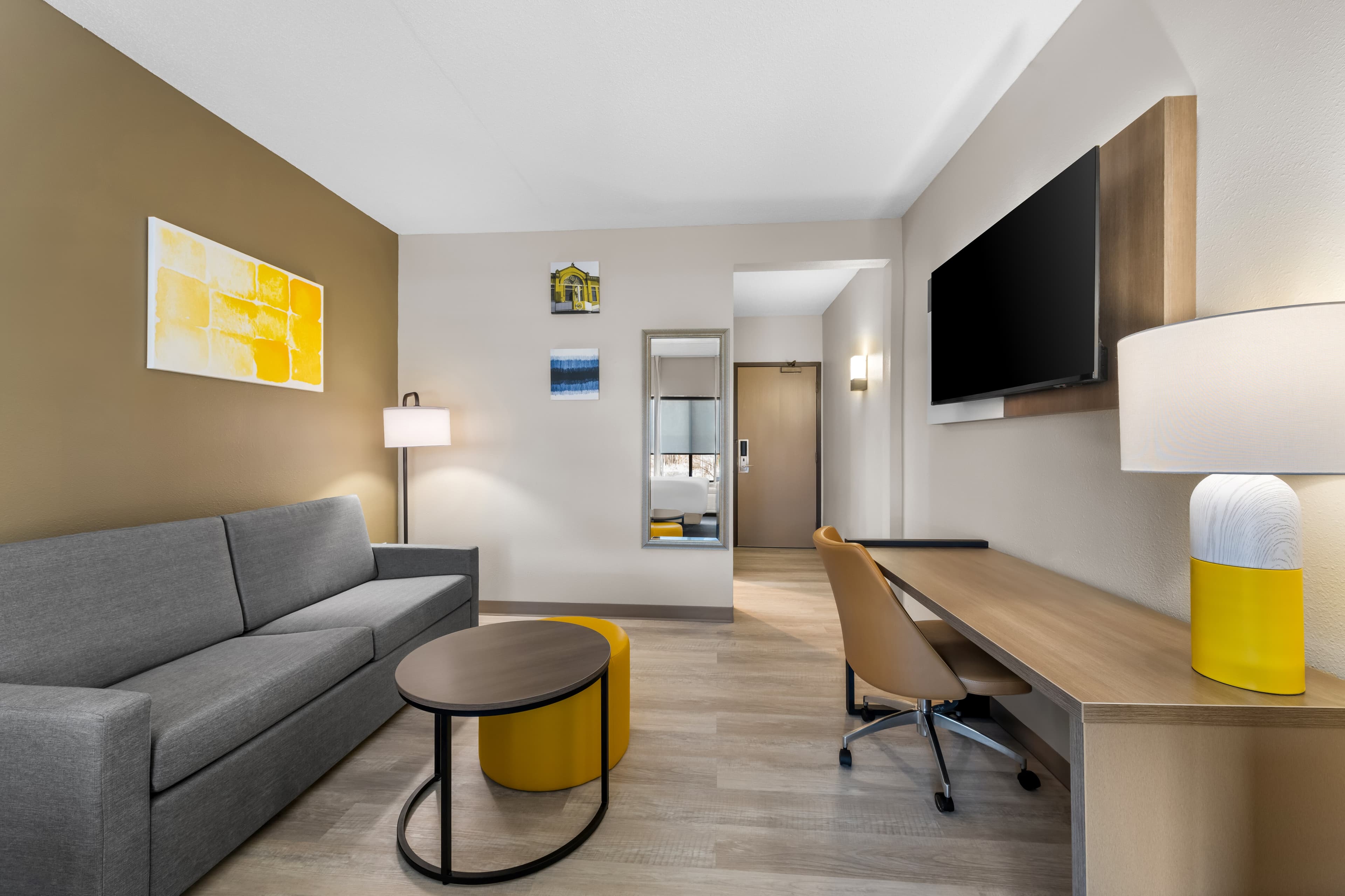 Comfort Suites Stevens Point - Image 3
