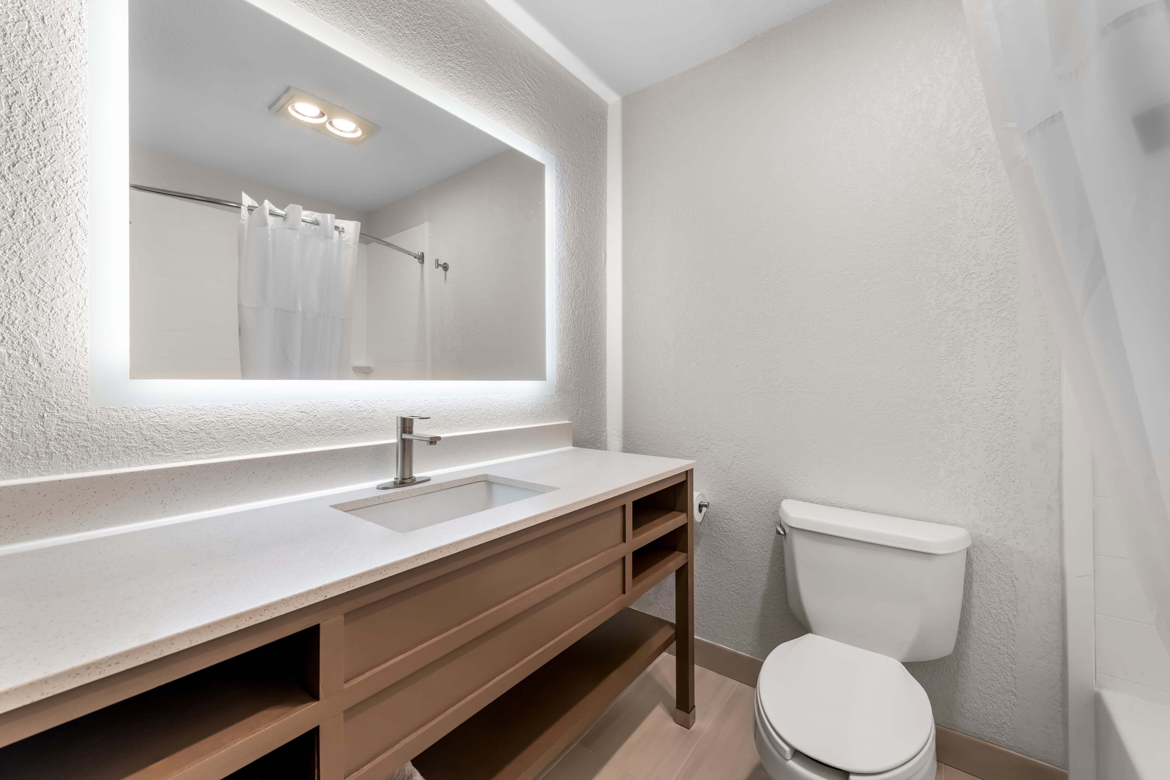 Comfort Suites Stevens Point — 18