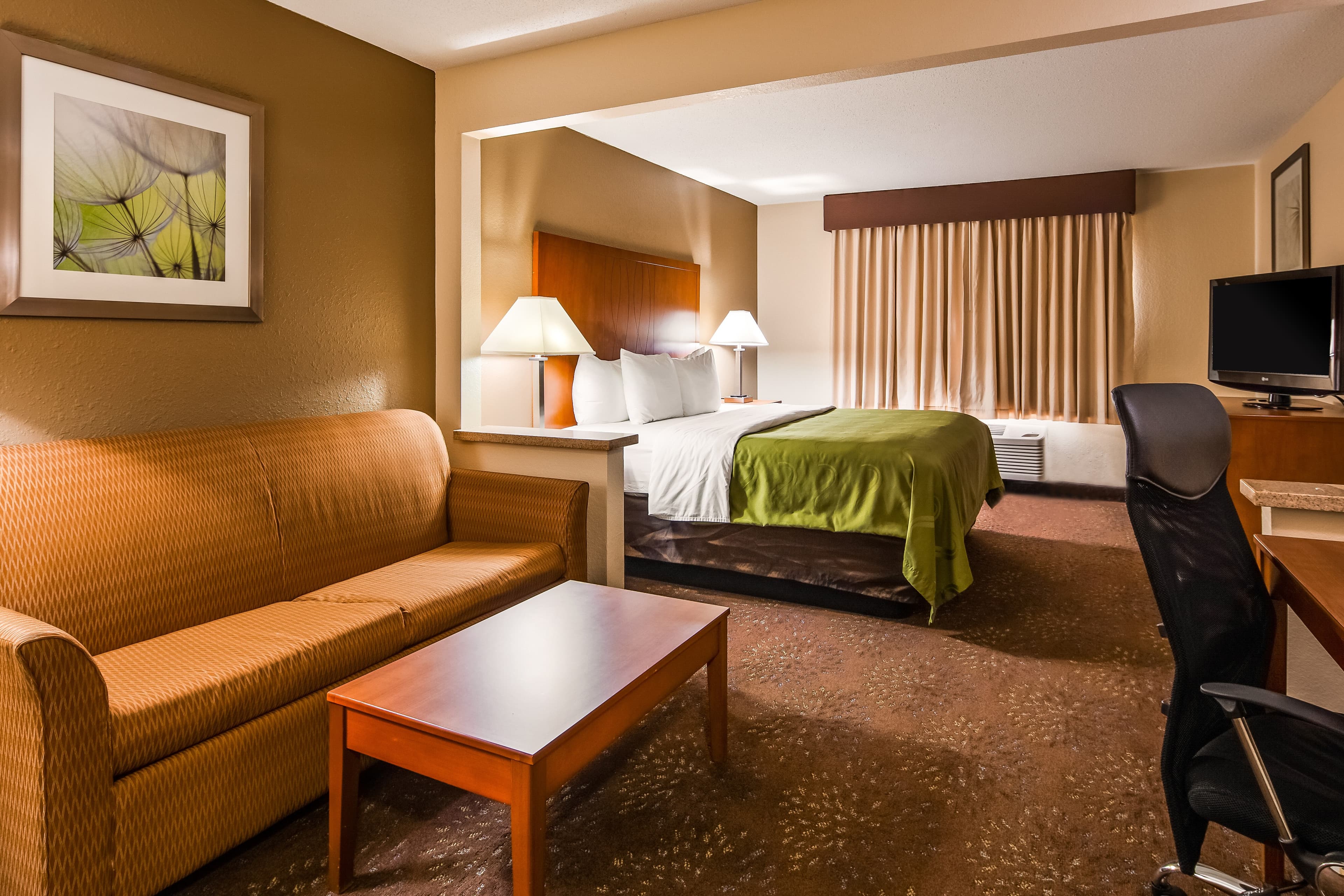 Quality Inn Tomah — 14