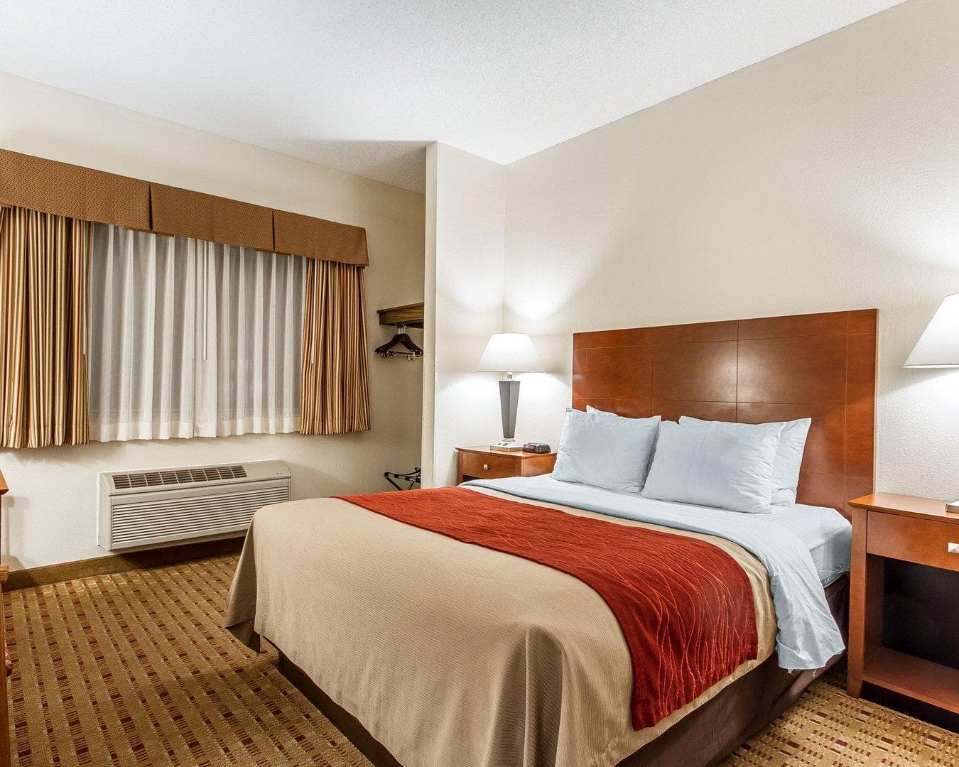 Quality Inn & Suites Eau Claire University Area - Image 2