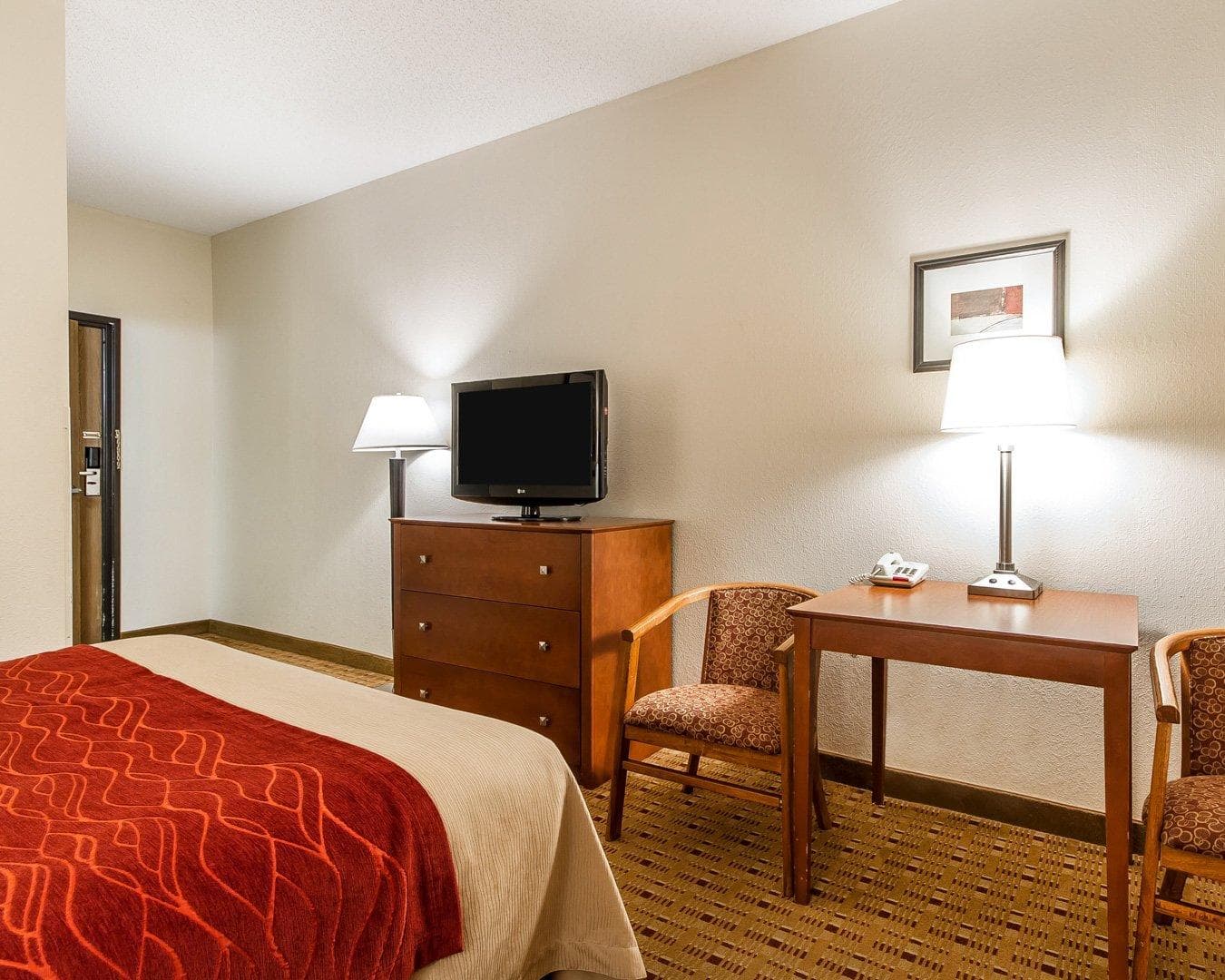 Quality Inn & Suites Eau Claire University Area - Image 5