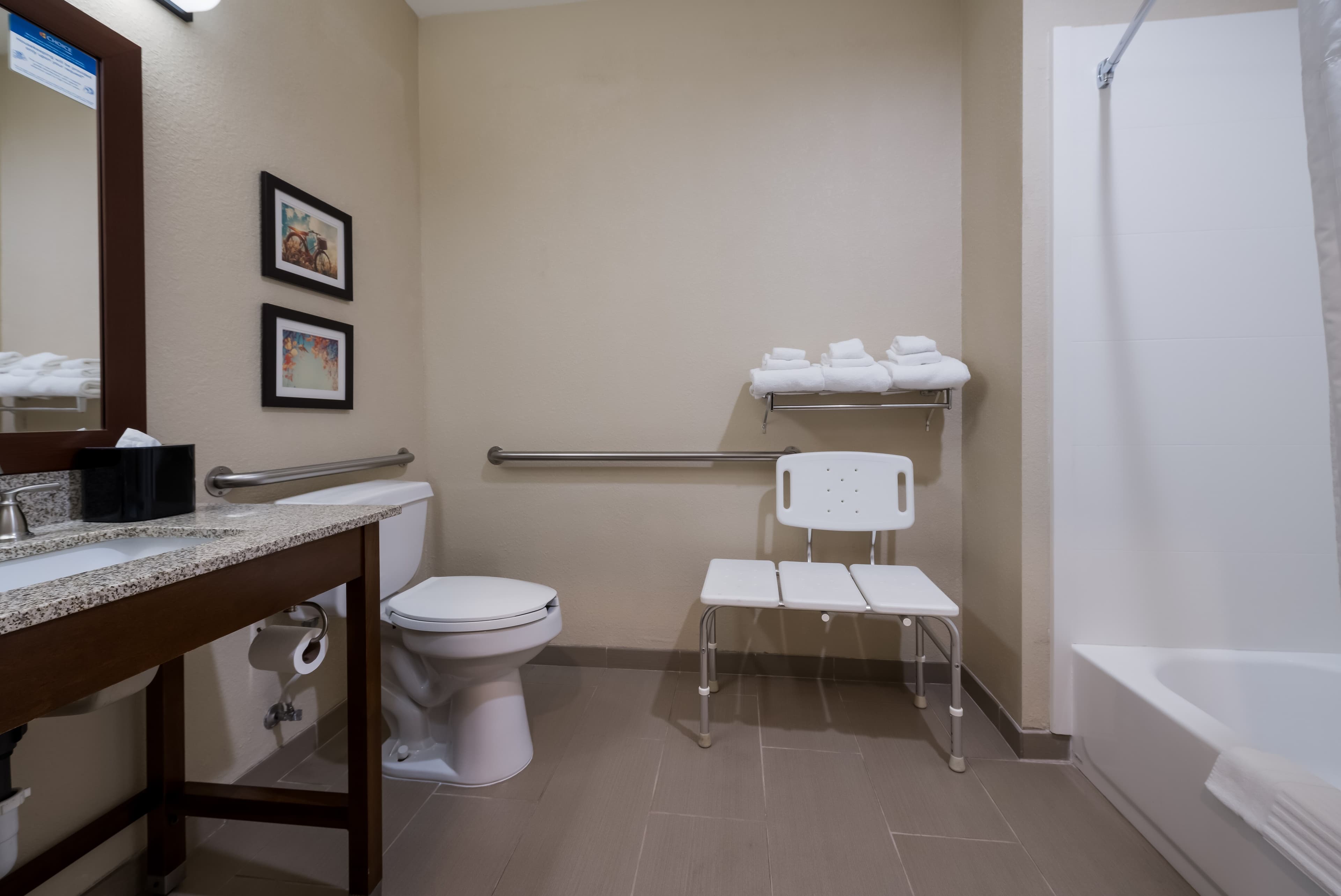 Comfort Inn Onalaska - La Crosse Area - Image 5