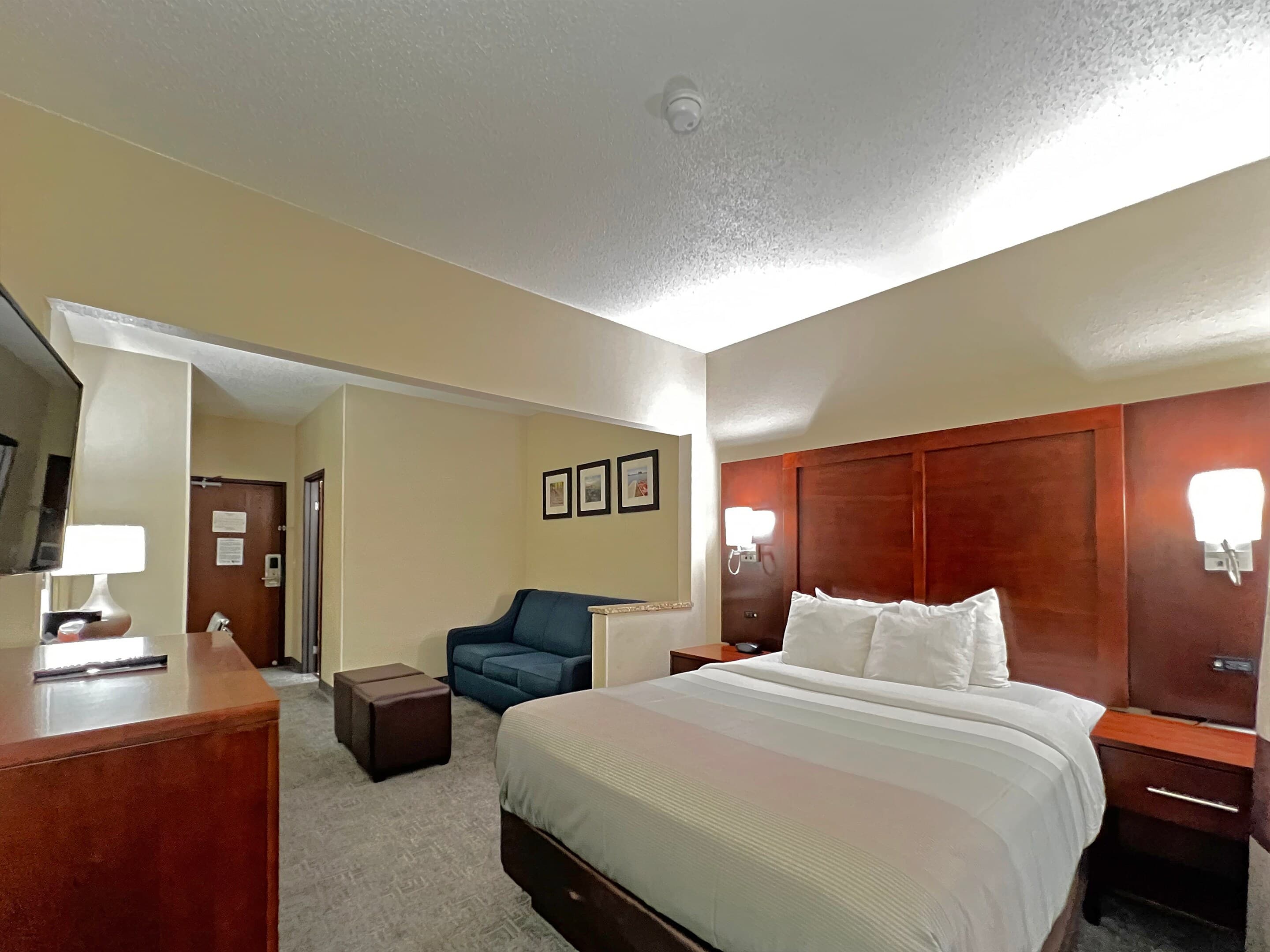 Quality Inn & Suites Green Bay  - Ashwaubenon — 7