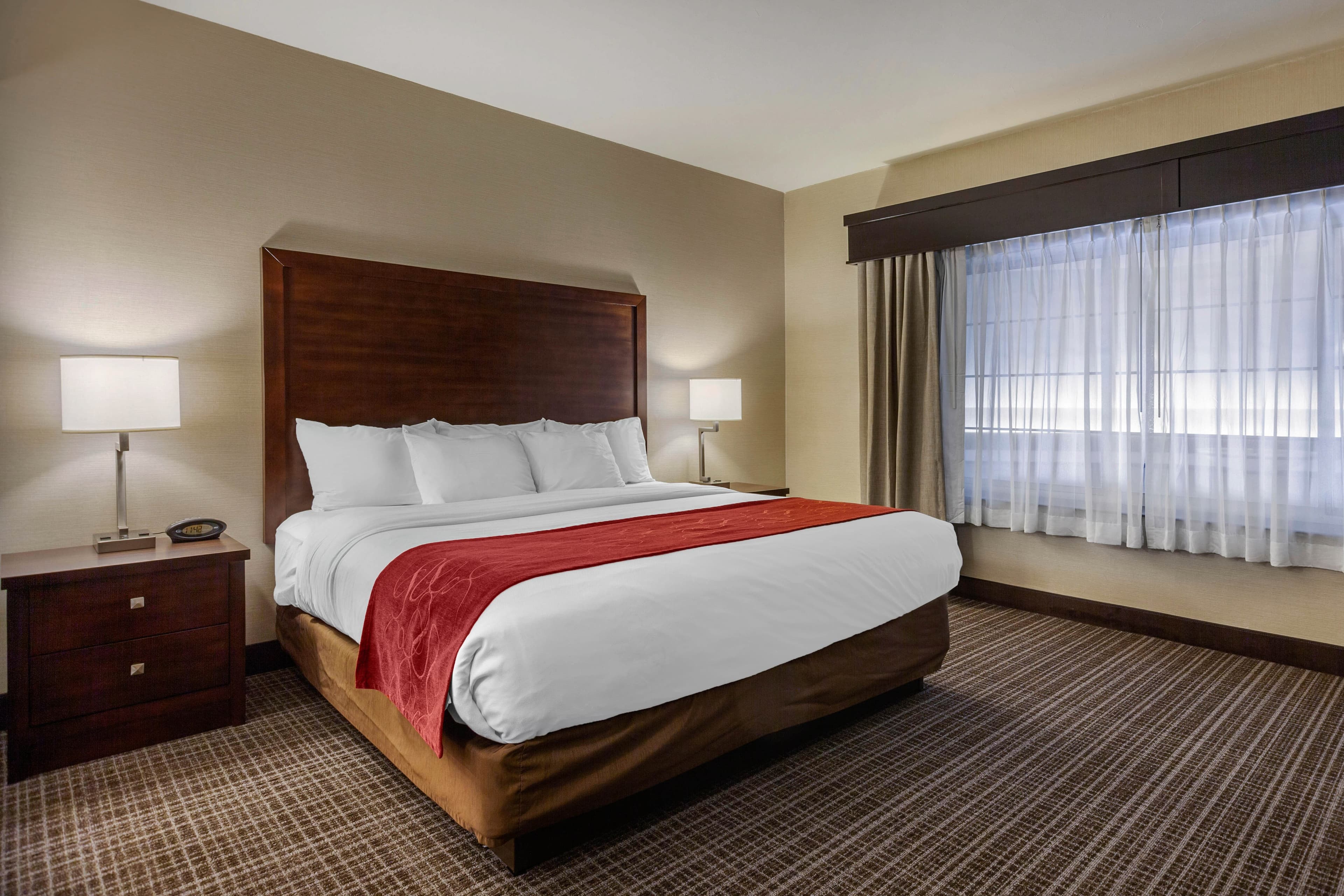 Comfort Suites Green Bay West - Image 1