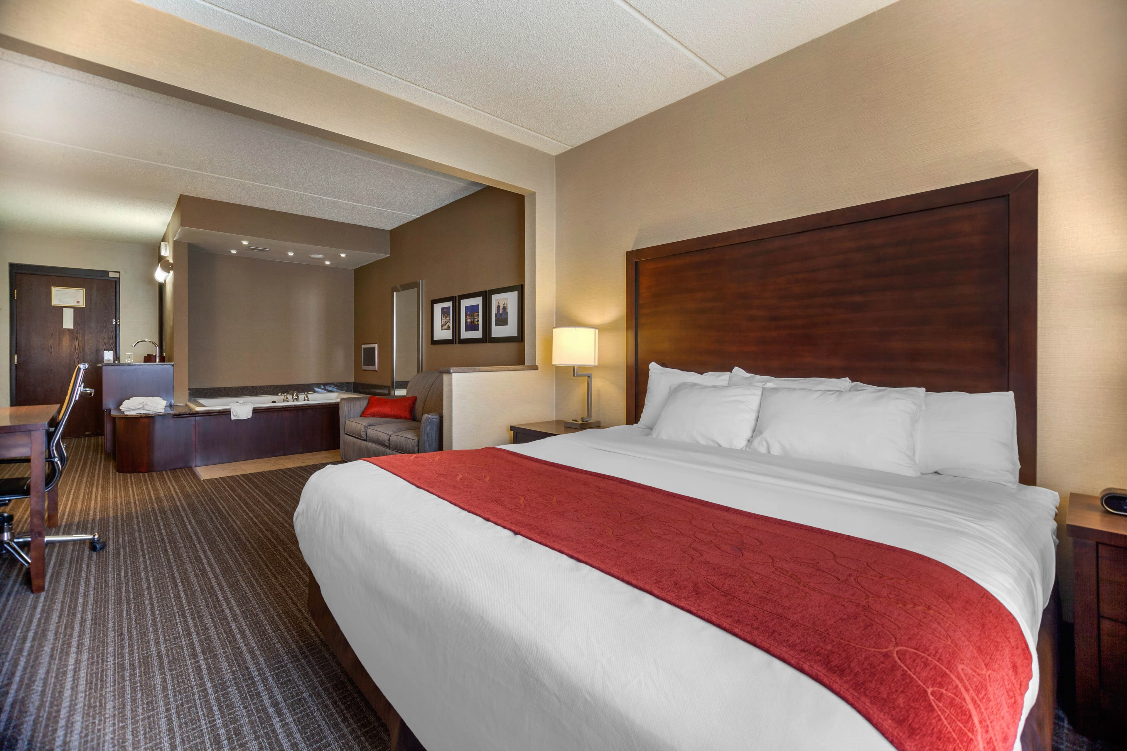 Comfort Suites Green Bay West — 15