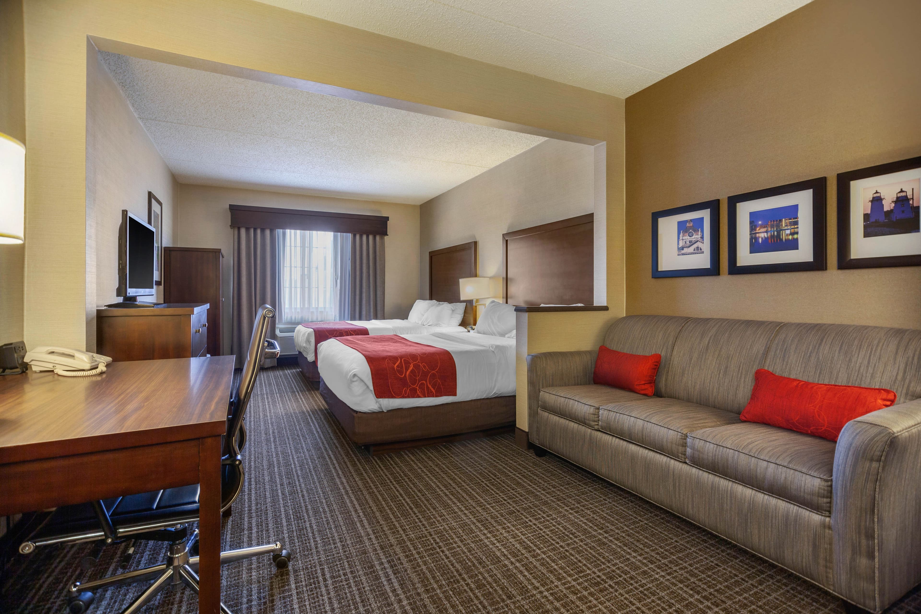 Comfort Suites Green Bay West — 10