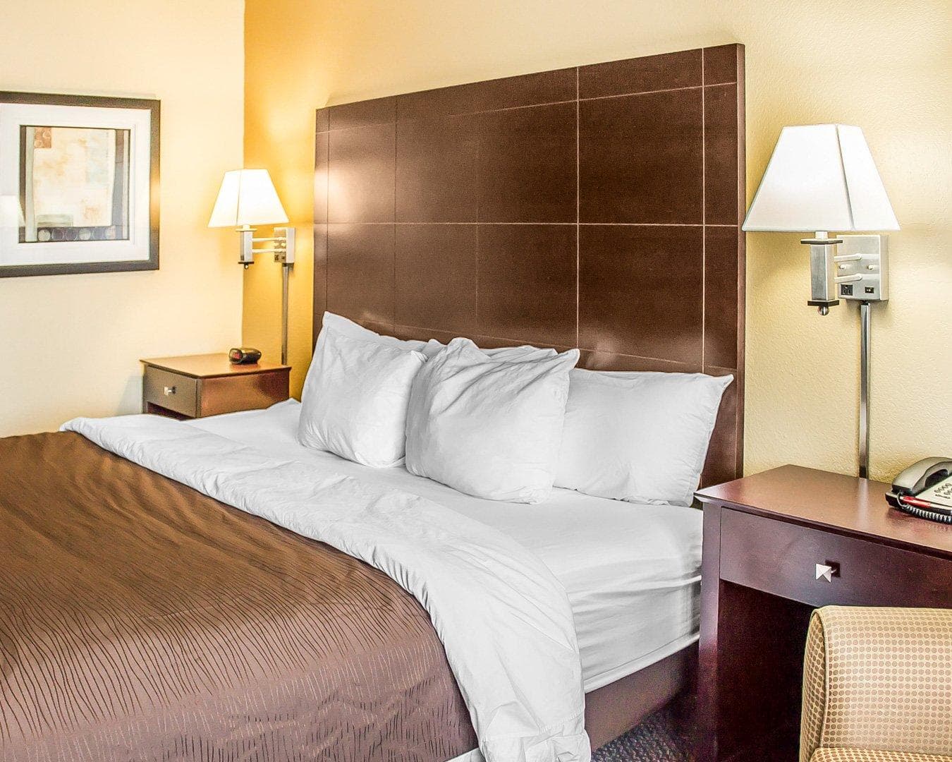 Quality Inn & Suites Sturgeon Bay - Image 5
