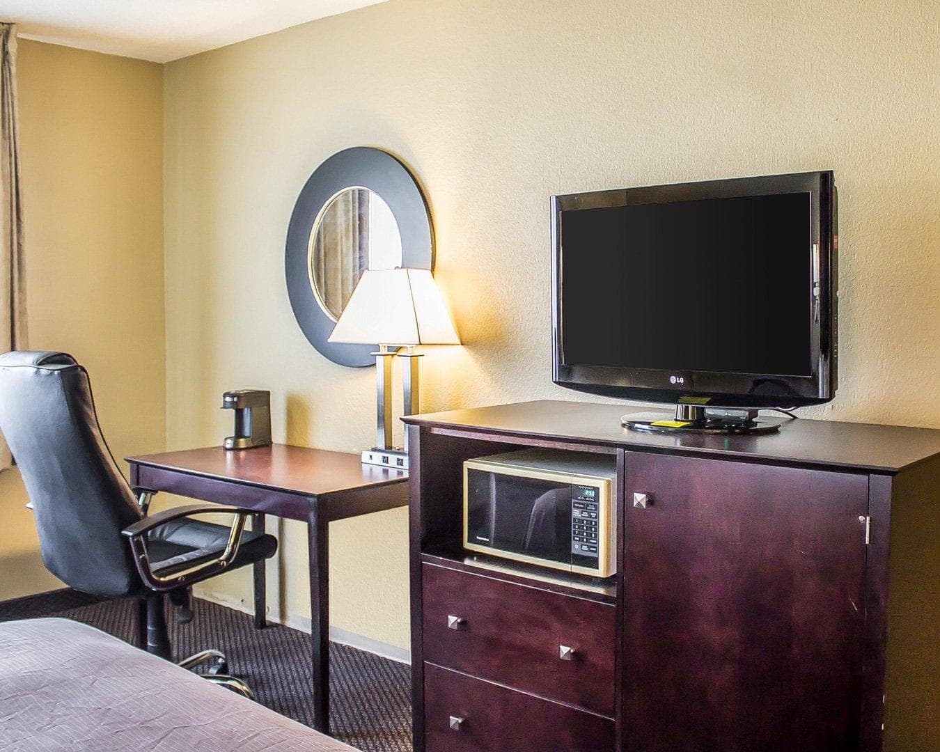 Quality Inn & Suites Sturgeon Bay — 6