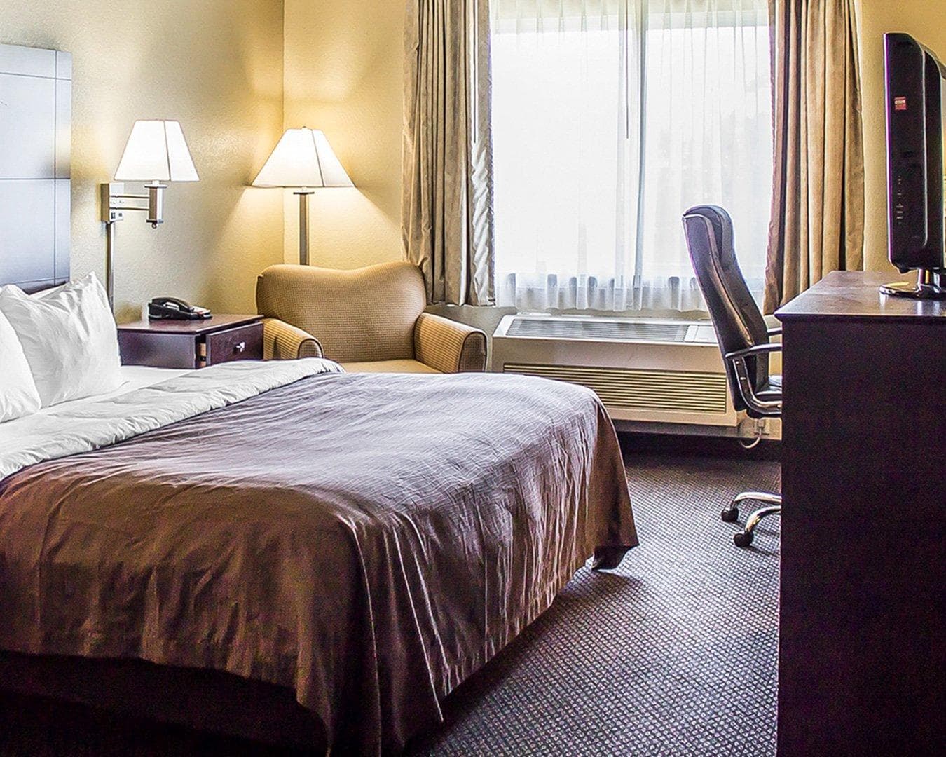 Quality Inn & Suites Sturgeon Bay — 7