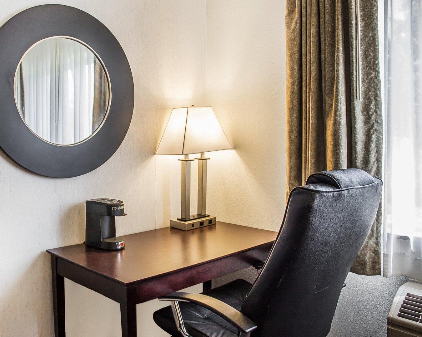 Quality Inn & Suites Sturgeon Bay — 10