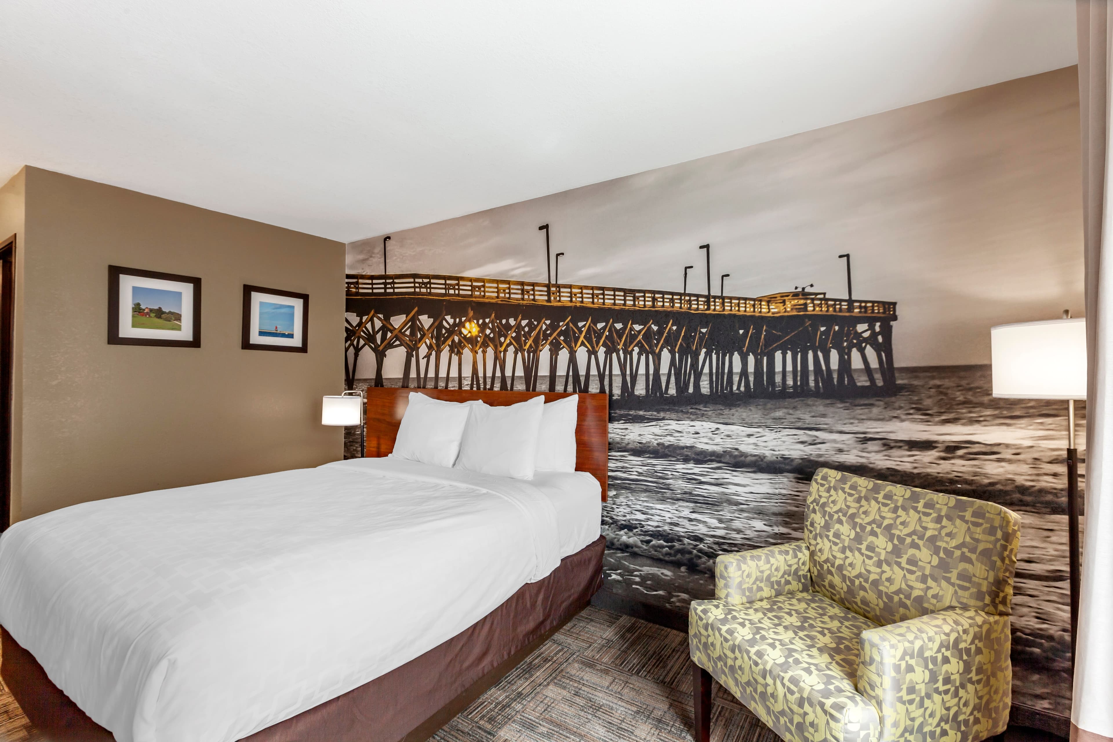 Clarion Pointe Racine - Mount Pleasant — 7