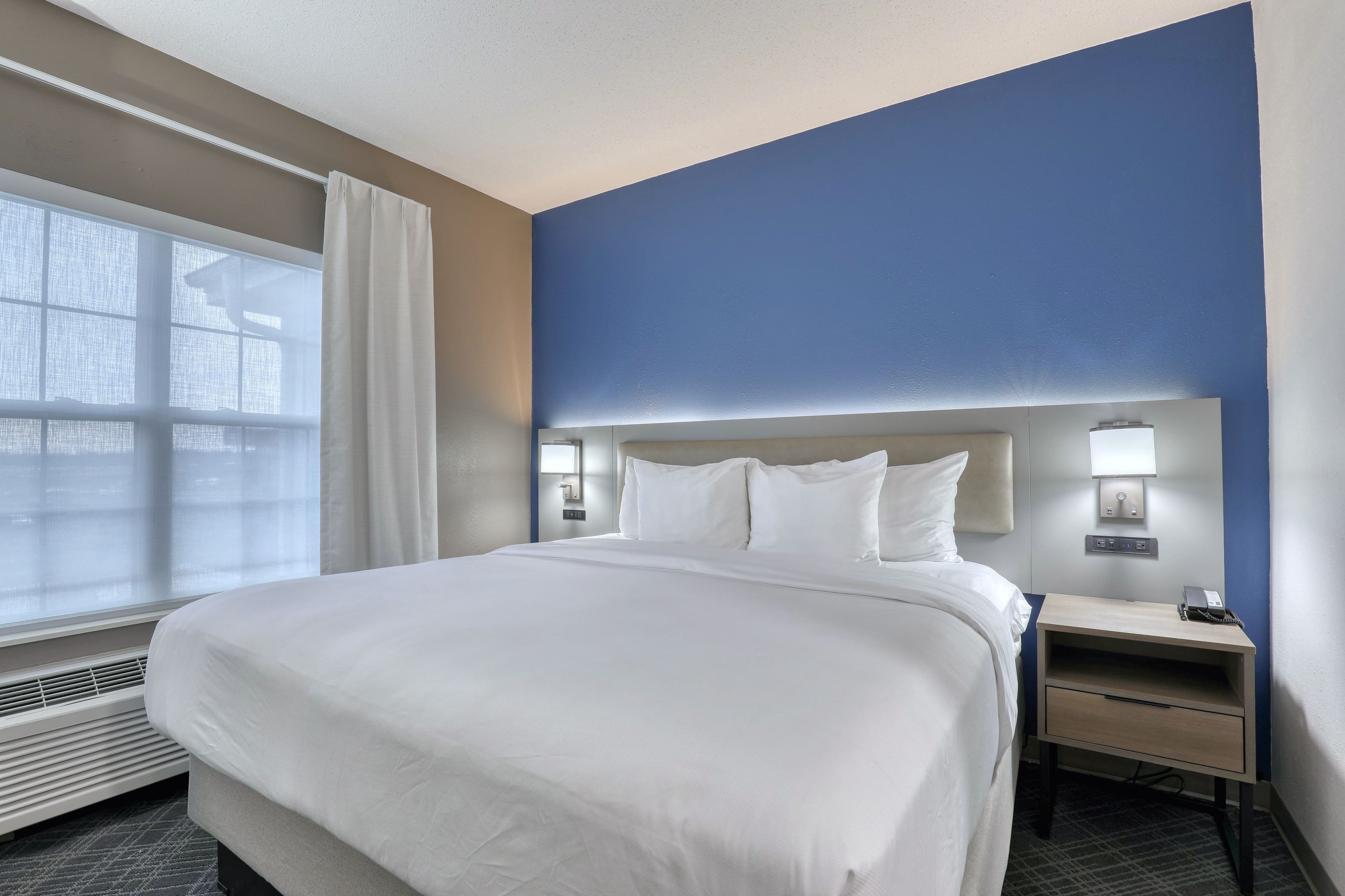 Comfort Suites Milwaukee Airport - Image 5